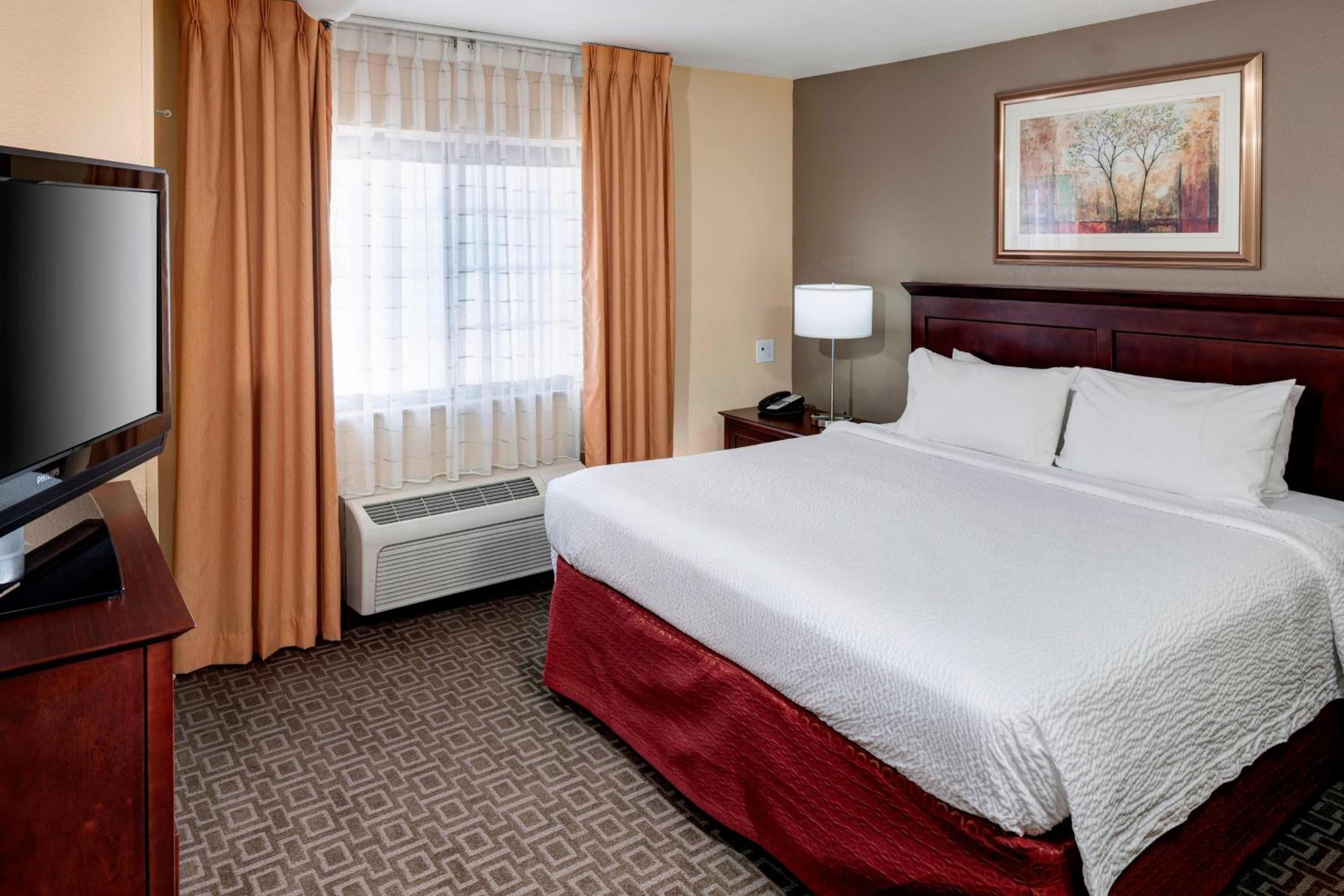 Two-Bedroom Suite - Photo 1