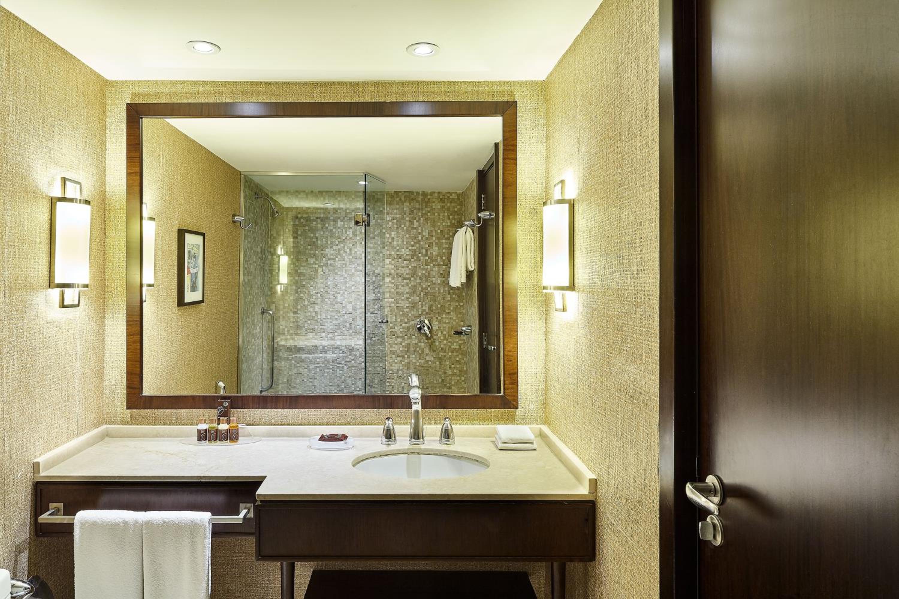 Club Twin Room, Club level, Guest room, 2 Double, High floor