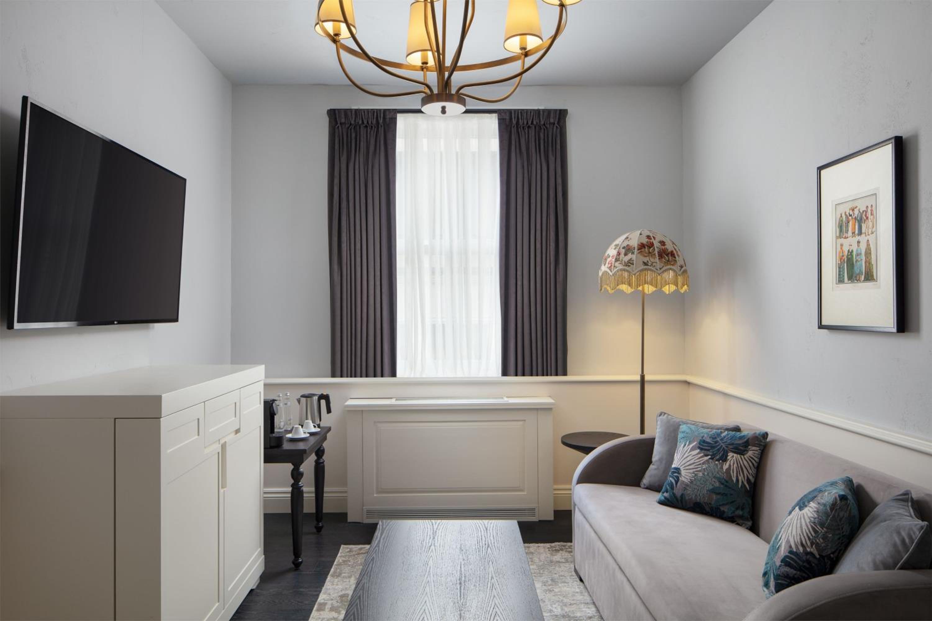 Camondo Suite thumbnail 5