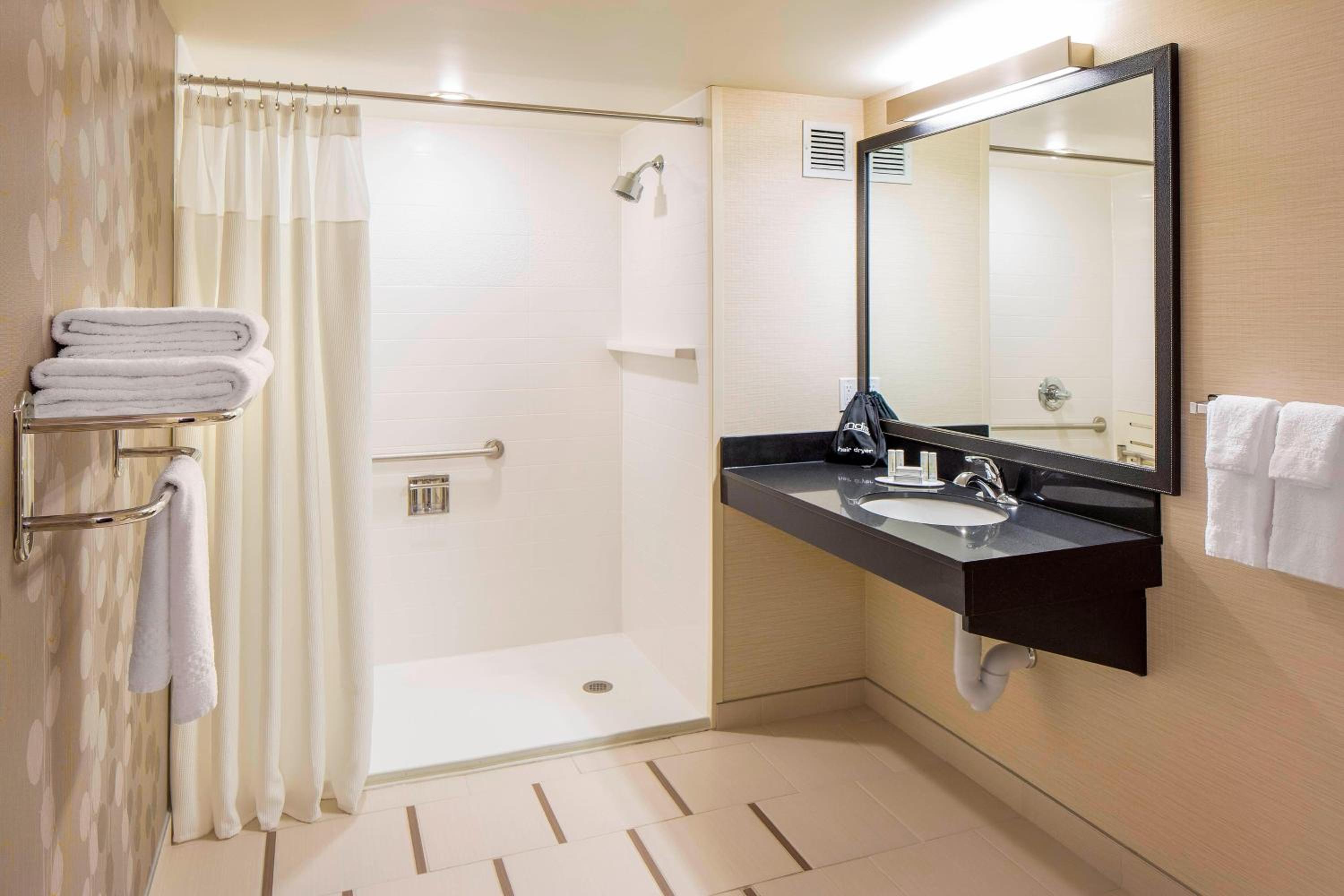 Studio Suite, Multiple Beds