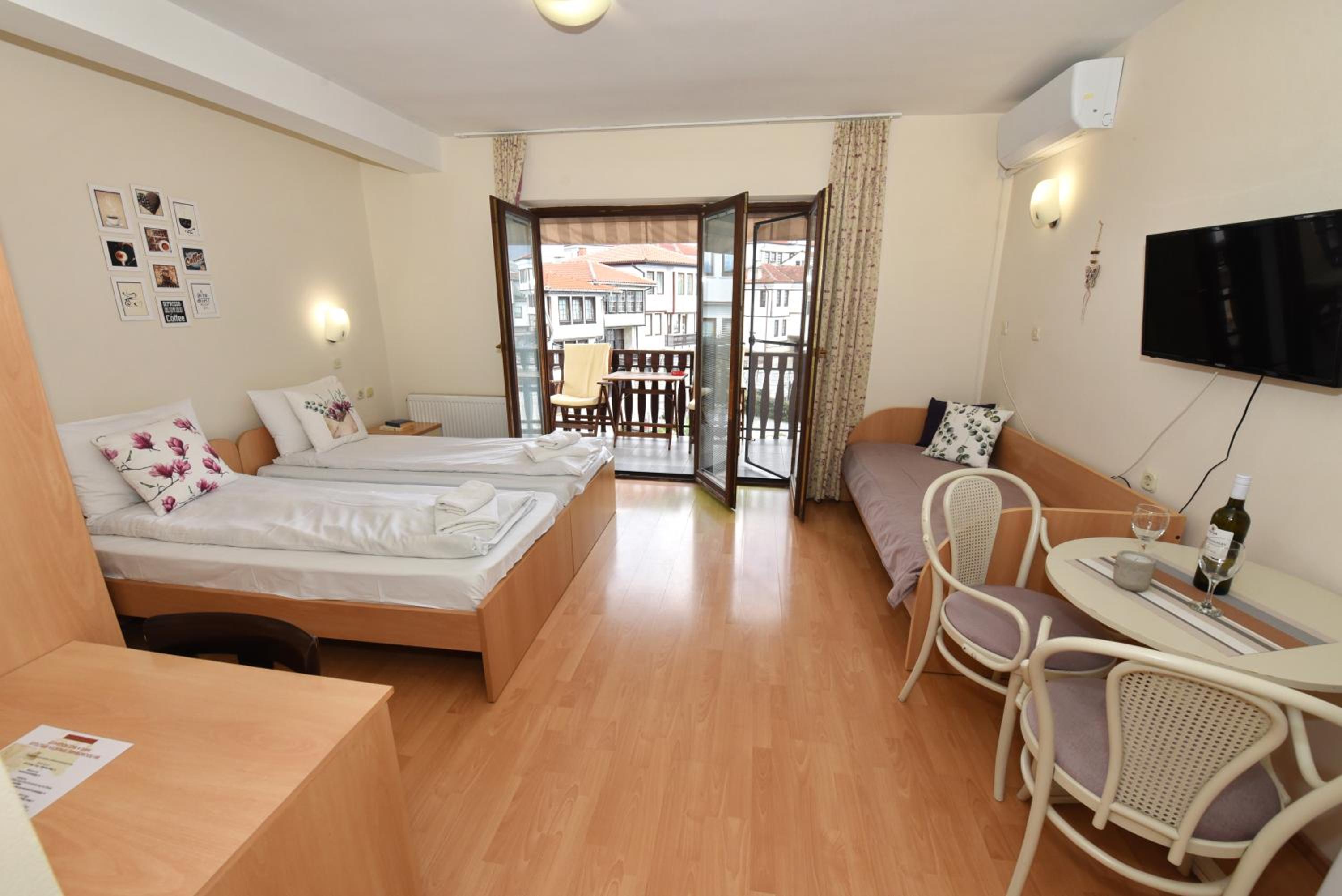 Triple Room