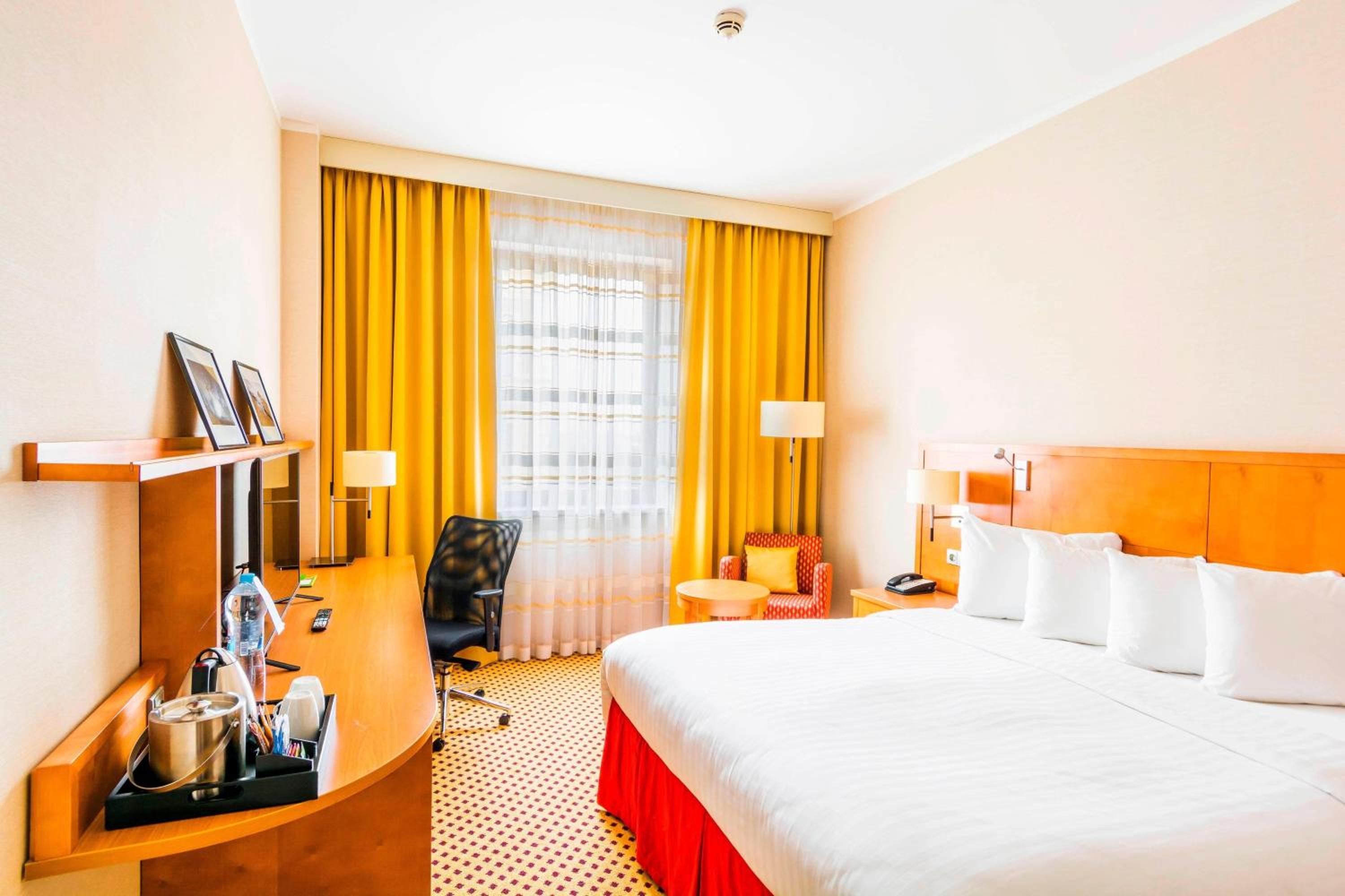 Guest room, 1 King