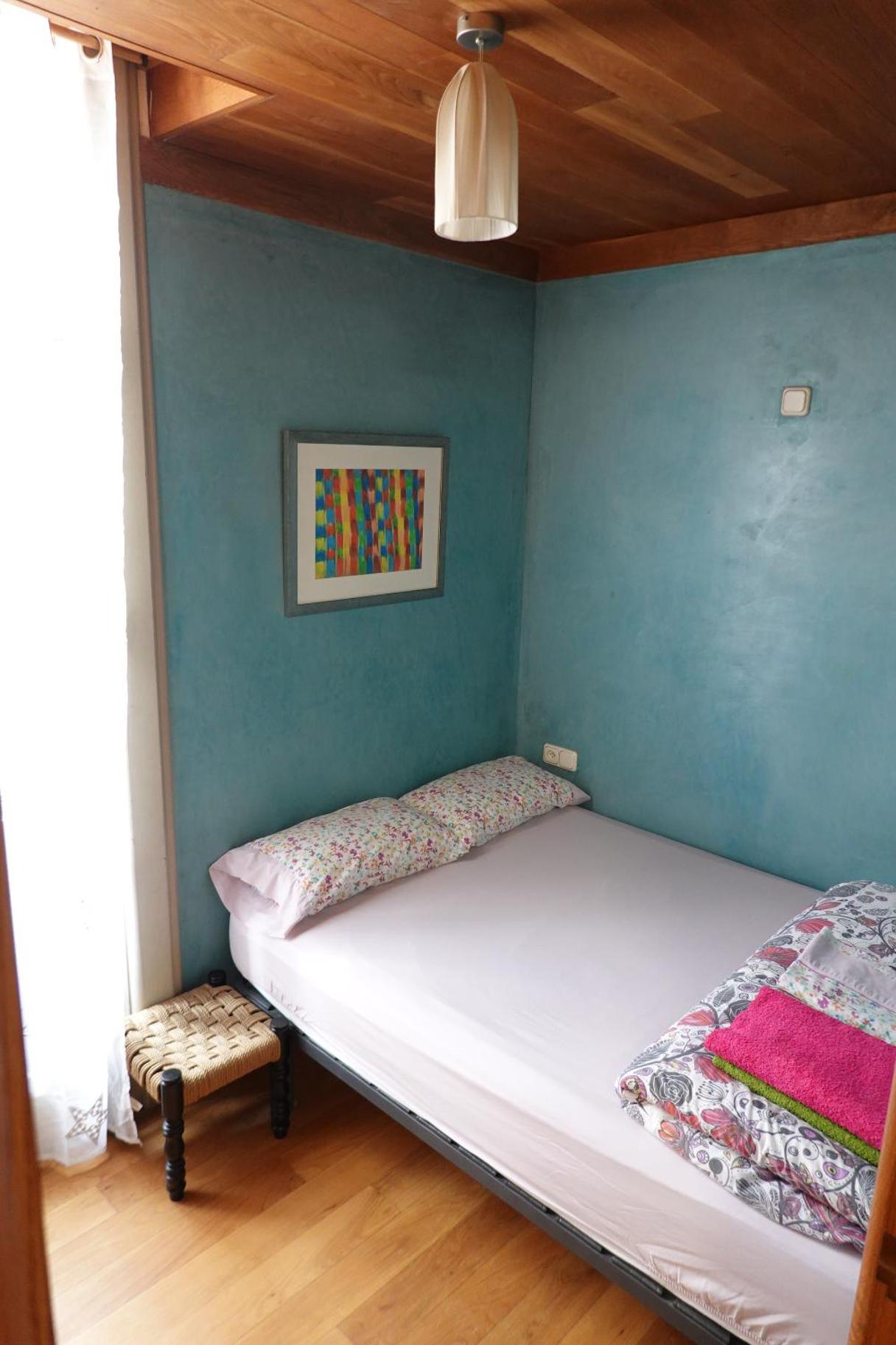 Double Room with Shared Bathroom photo 2