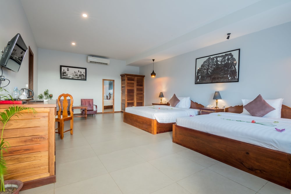 Deluxe Twin Room - Photo 8