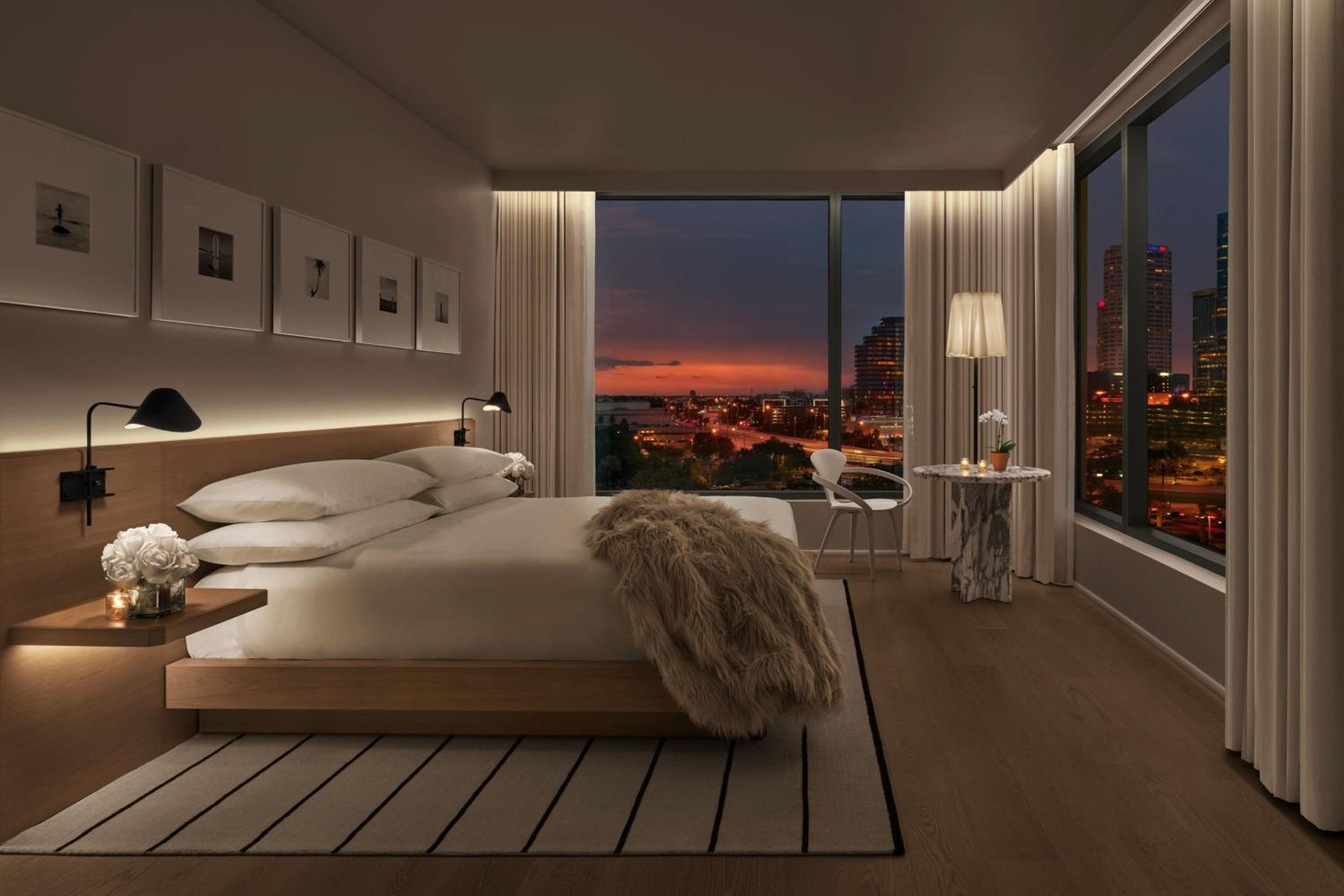 Premier One Bedroom Suite - Photo 6
