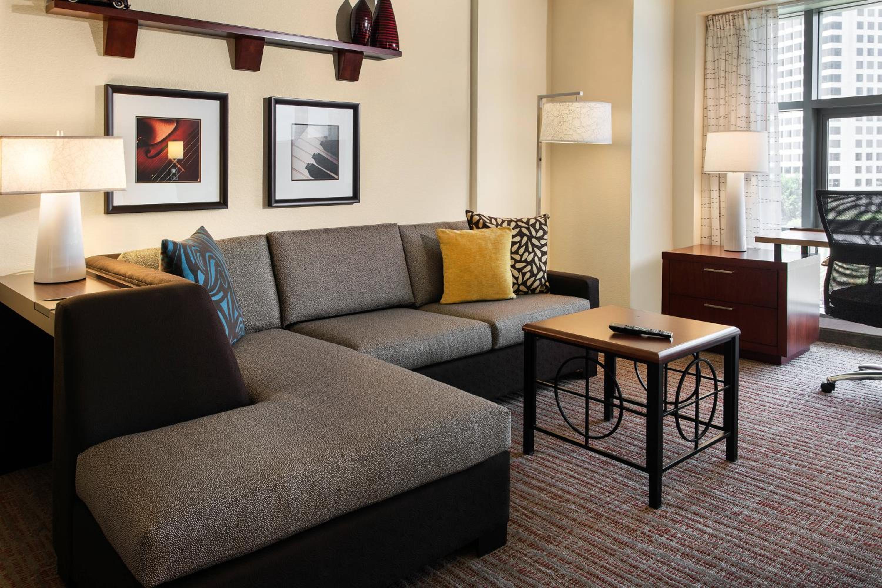 Studio Suite with Sofa Bed - Photo 5