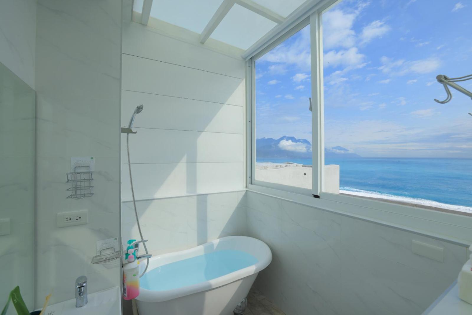 Double Room with Sea View photo 3