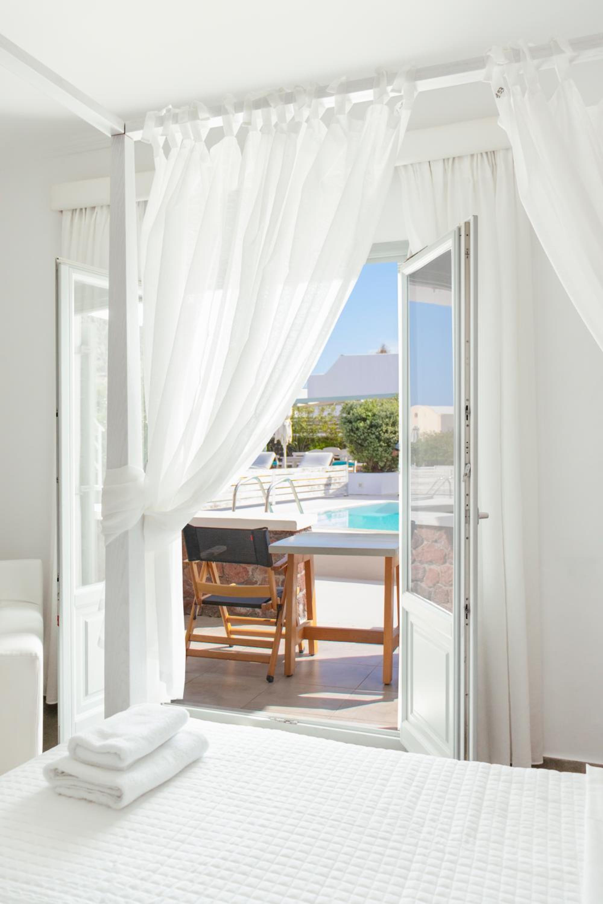 Executive Suite with Private Pool - Photo 12