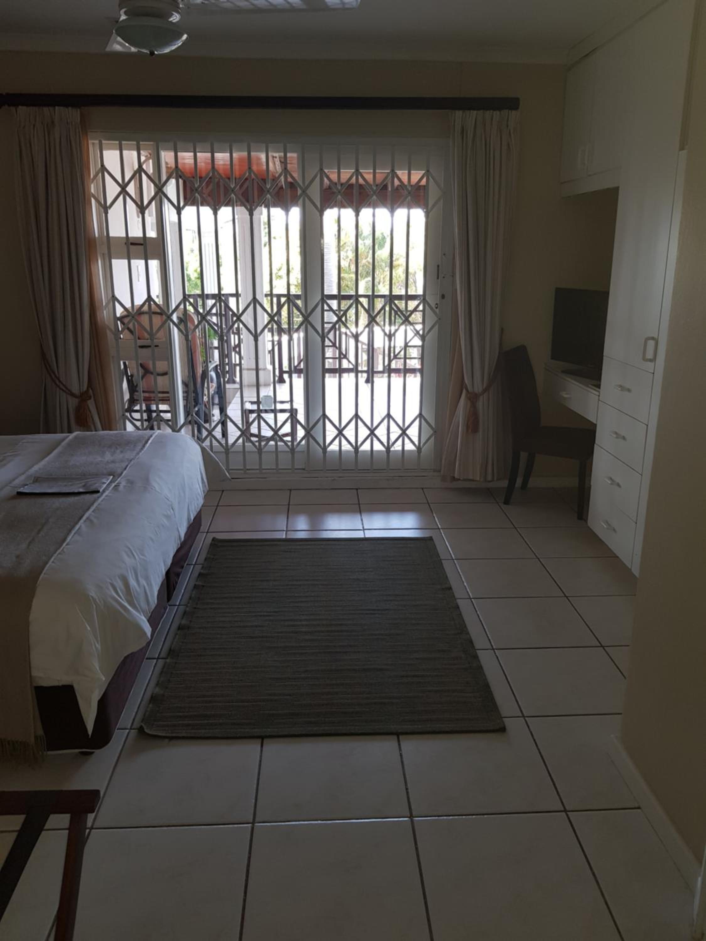 Double Room with Balcony photo 3