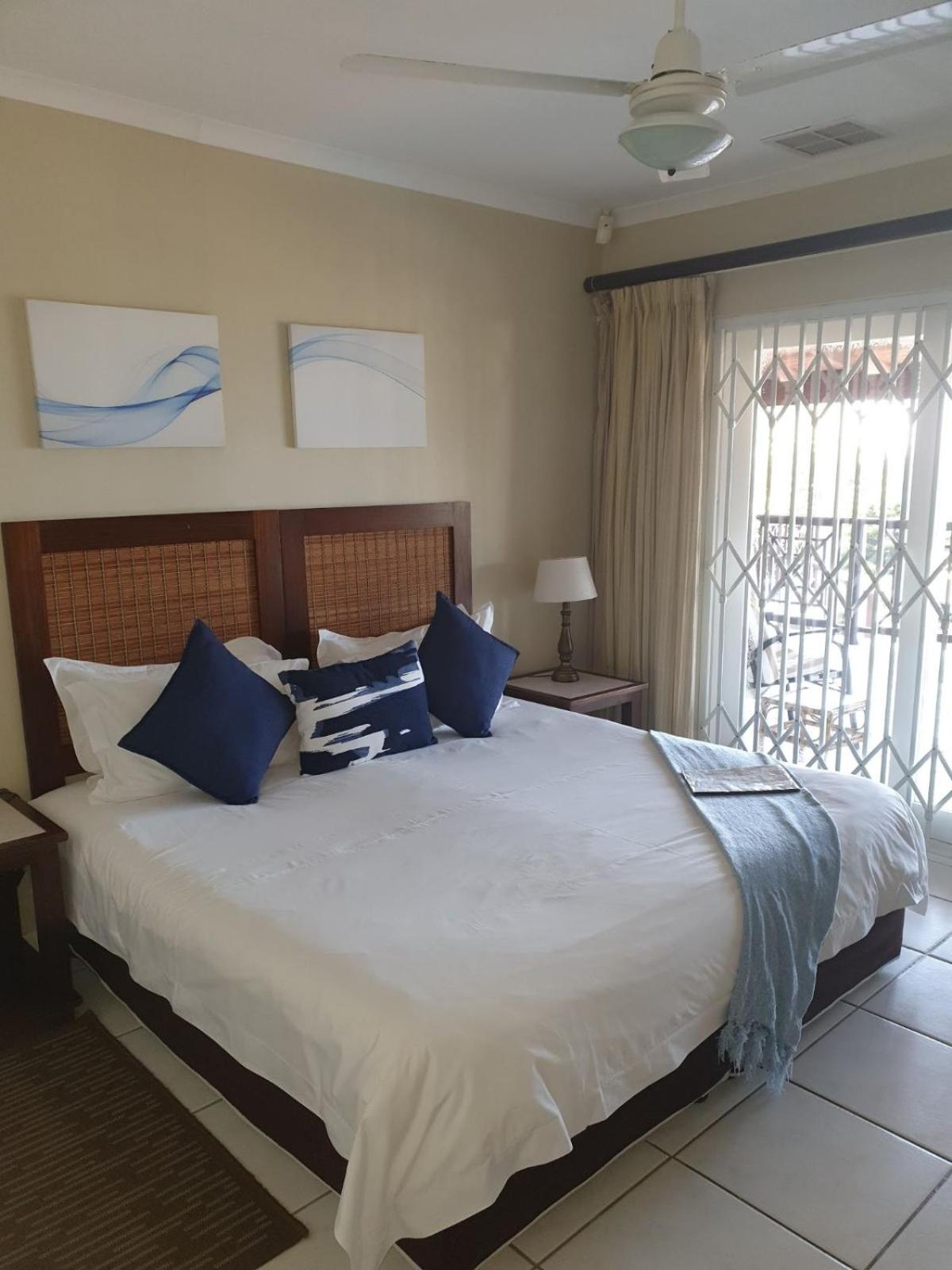 Double Room with Balcony photo 1