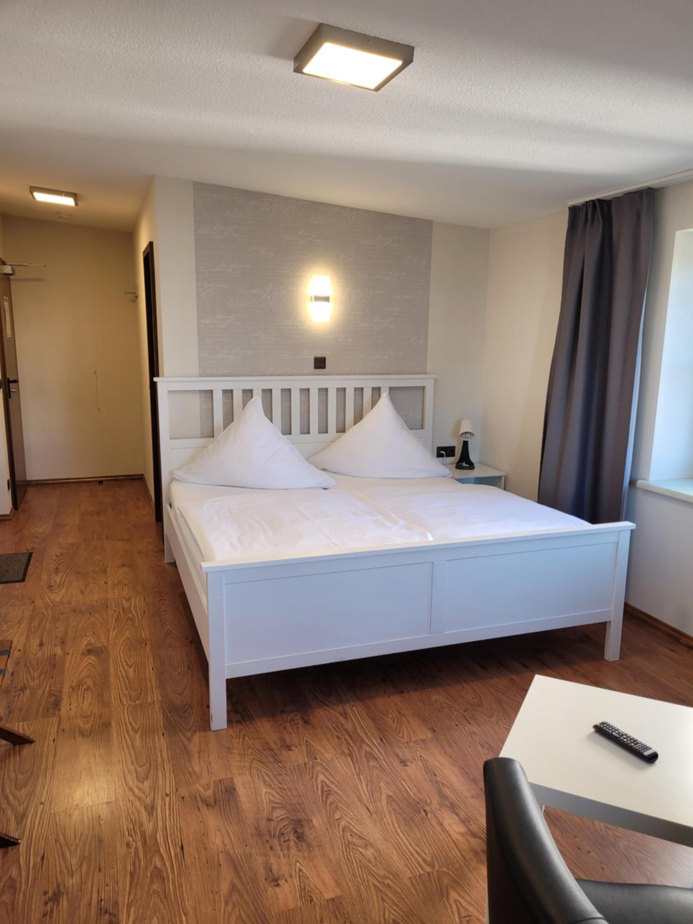 Double or Twin Room - Photo 16