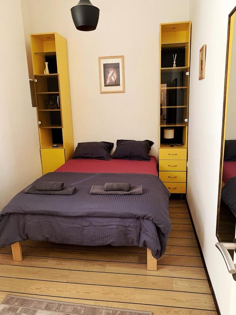 One-Bedroom Apartment - Photo 7