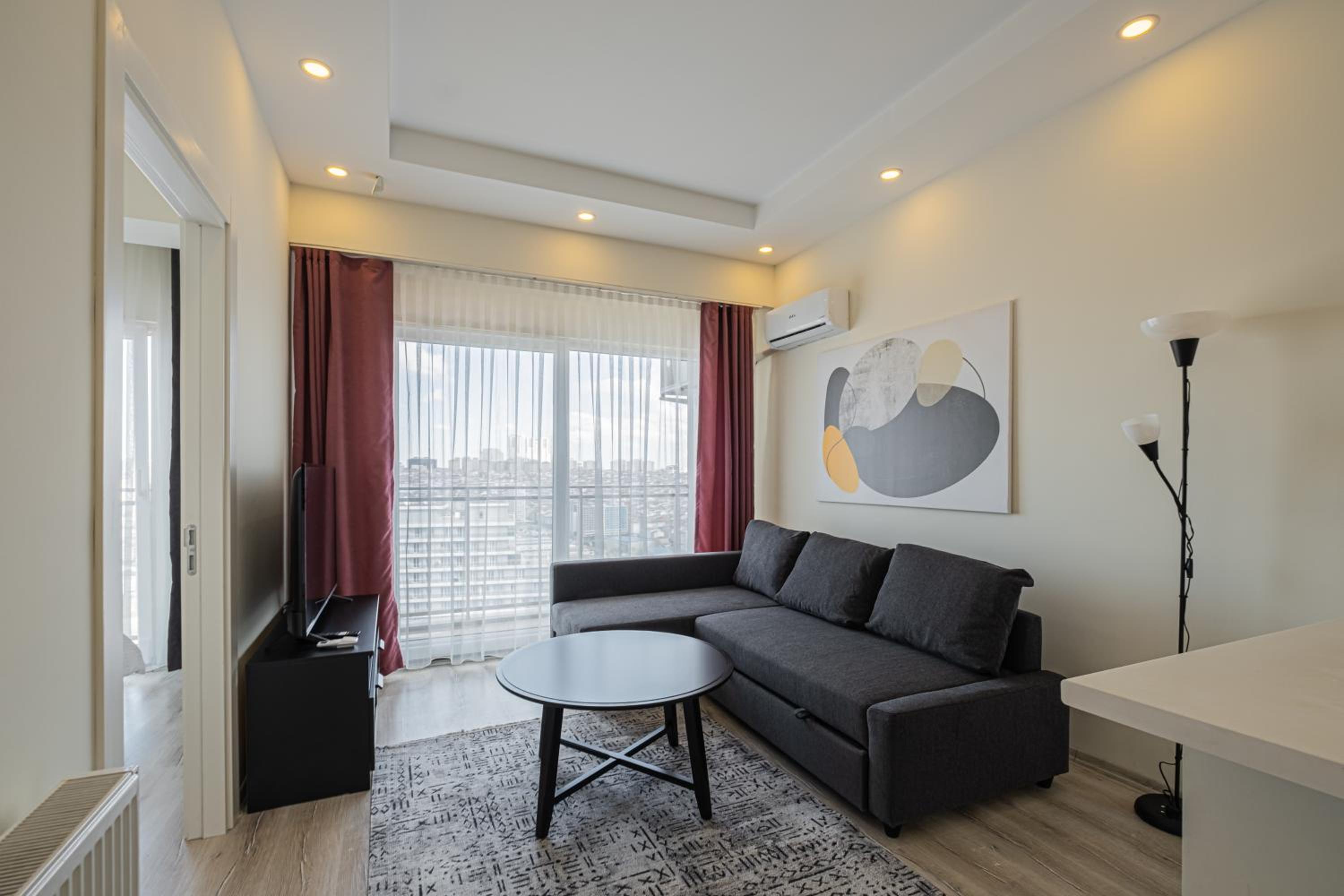Studio Apartment