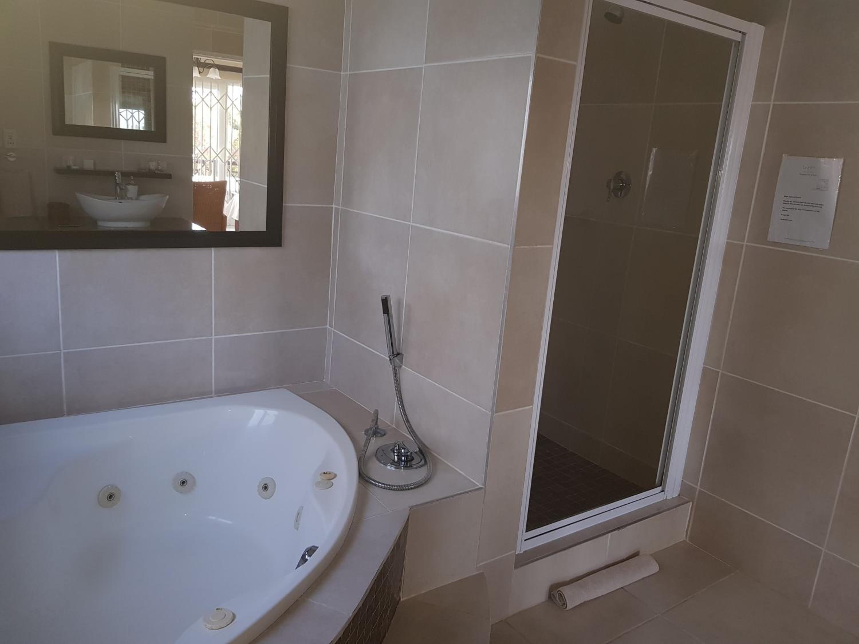 Deluxe Double Room with Balcony and Sea View photo 2