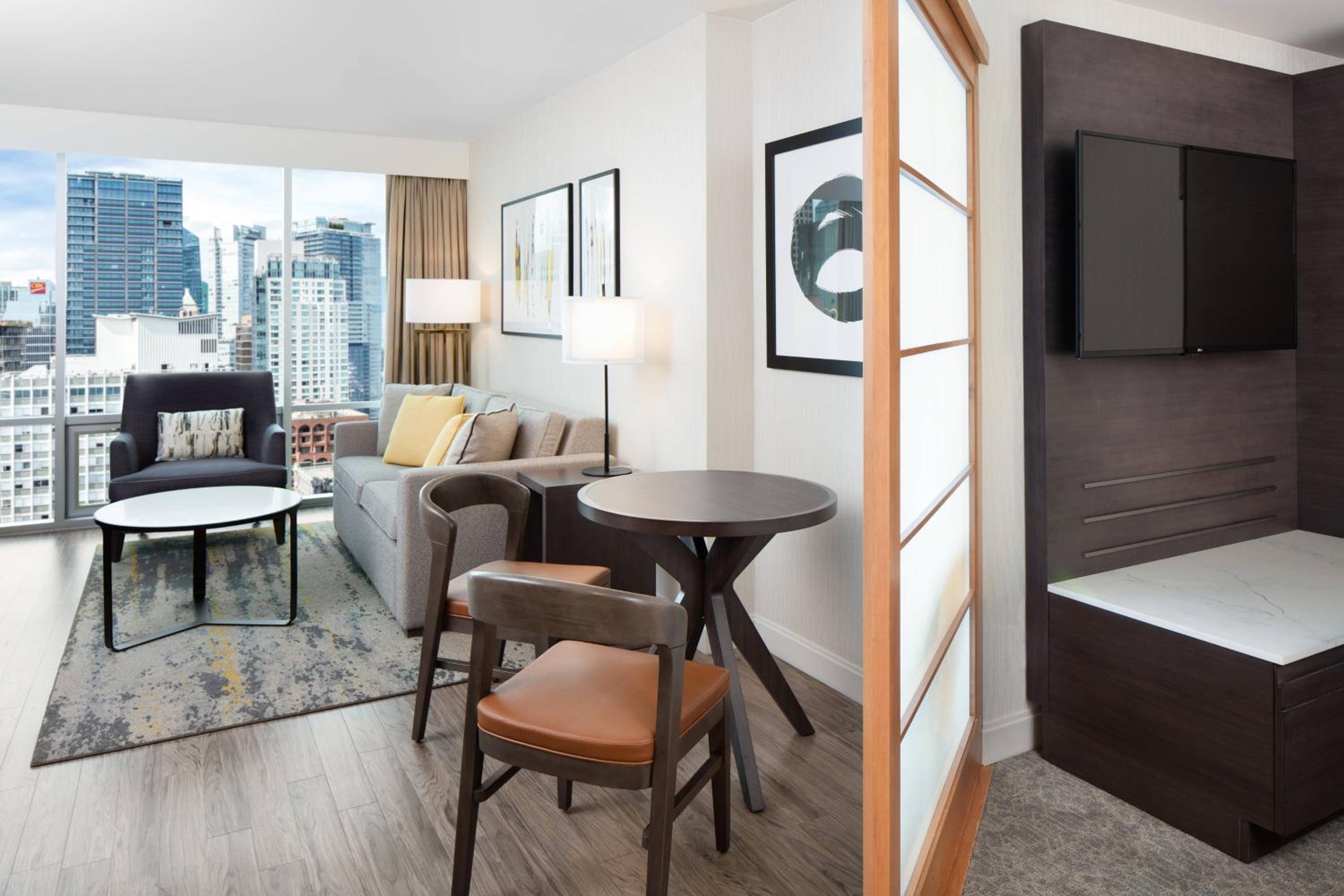 Urban Kitchen Suite, Suite, 1 King, Sofa bed, City view