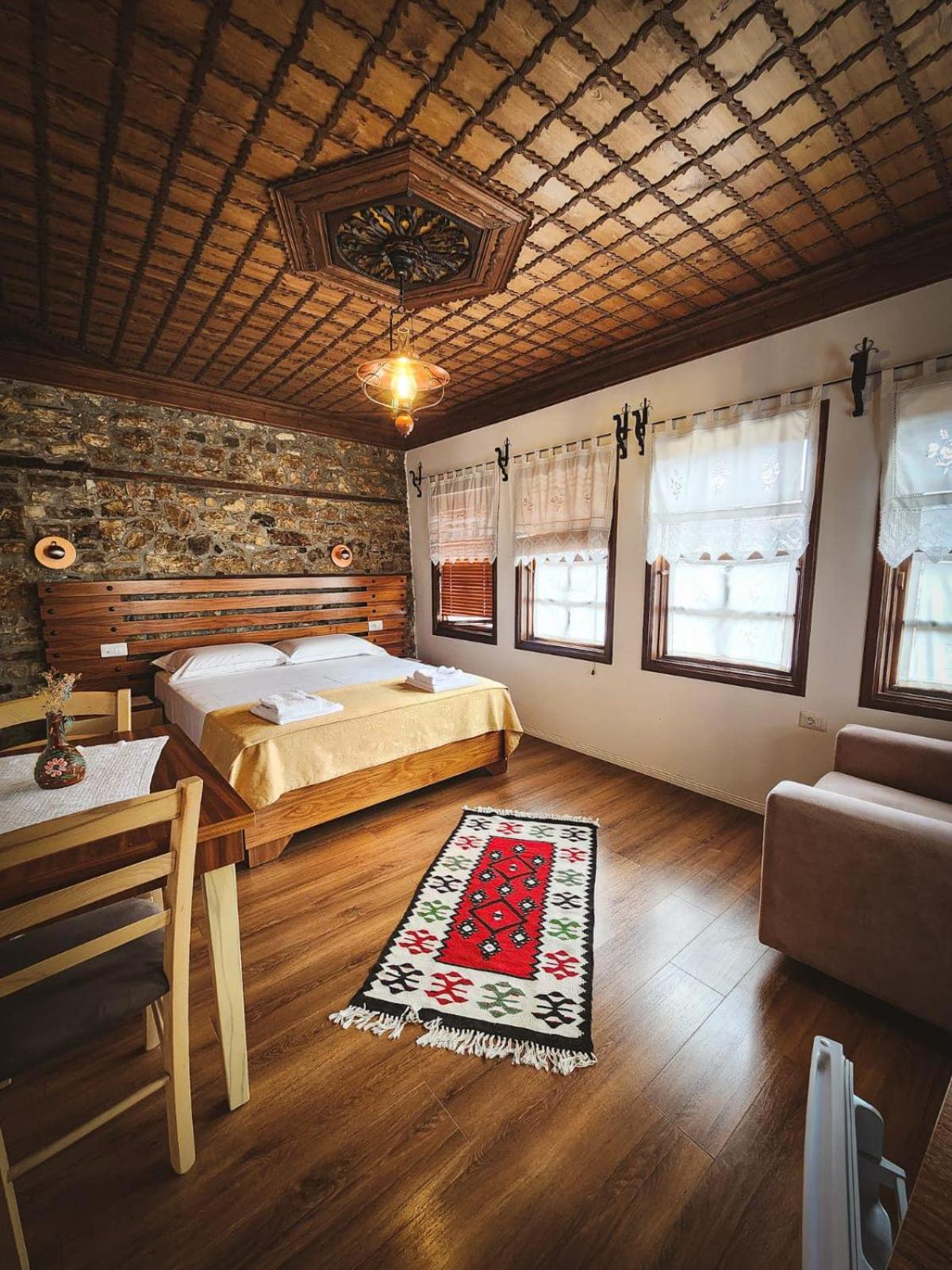 Deluxe Double Room photo 3