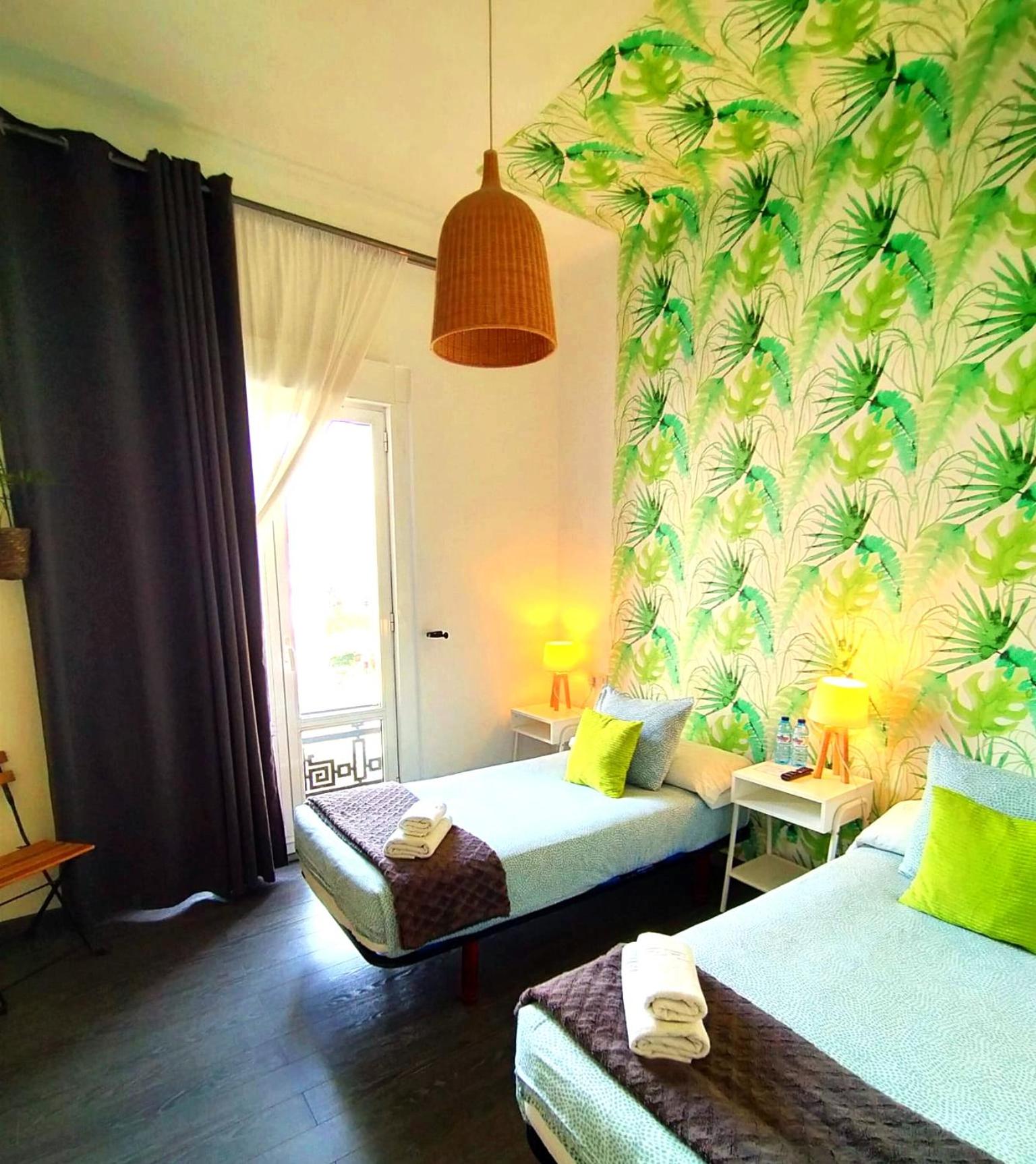 Standard Double or Twin Room with City View - Photo 1