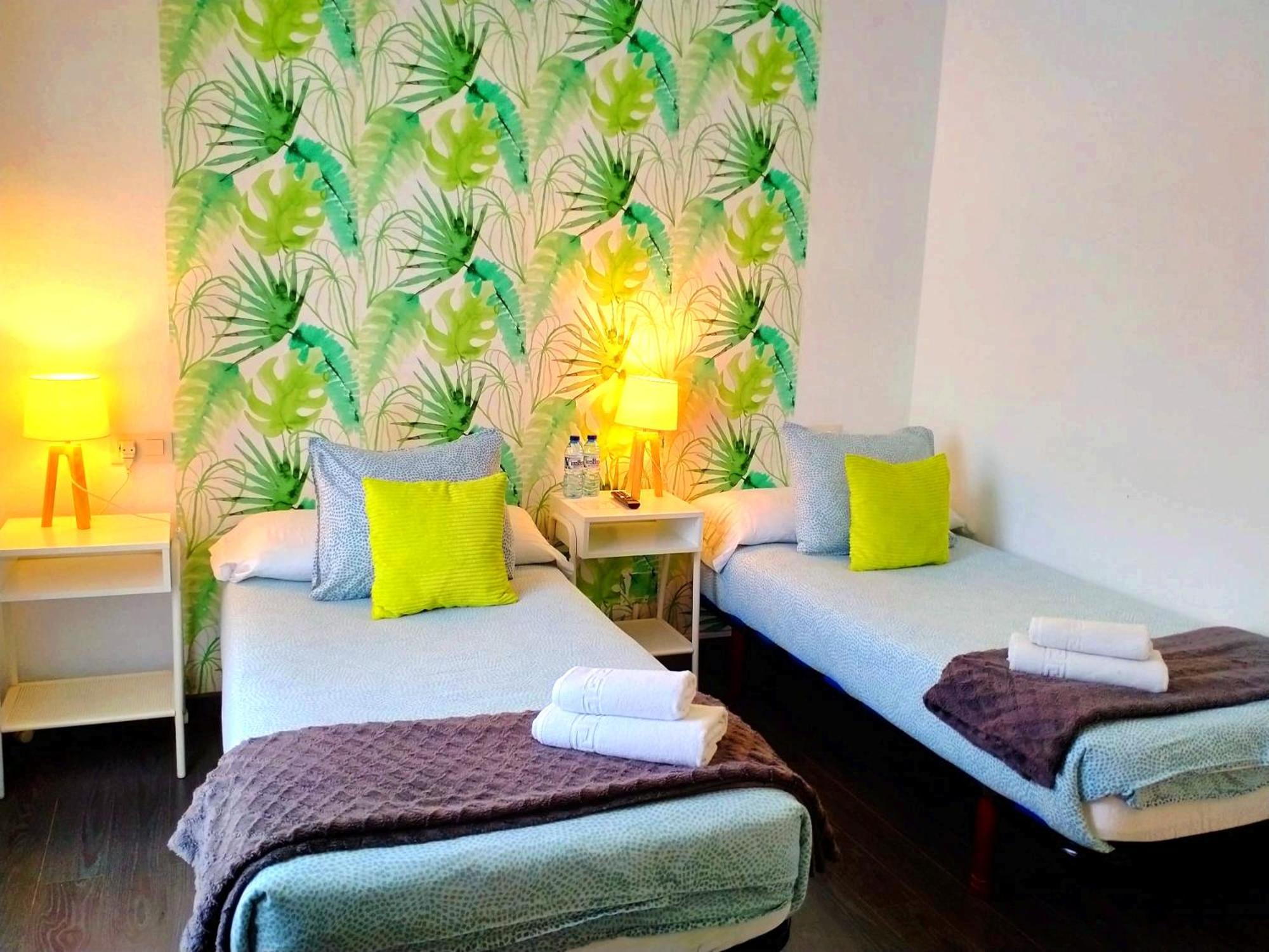 Standard Double or Twin Room with City View - Photo 6