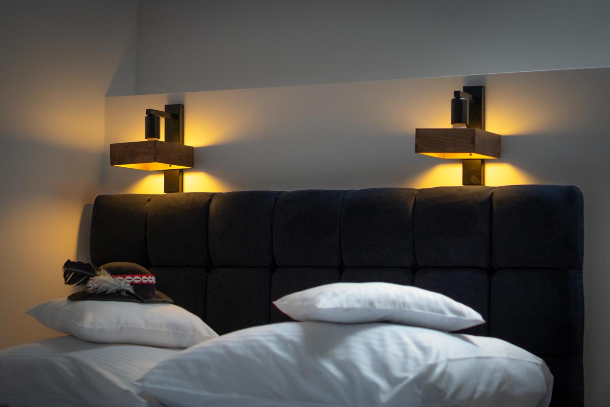 Deluxe Double Room with Balcony - Photo 3