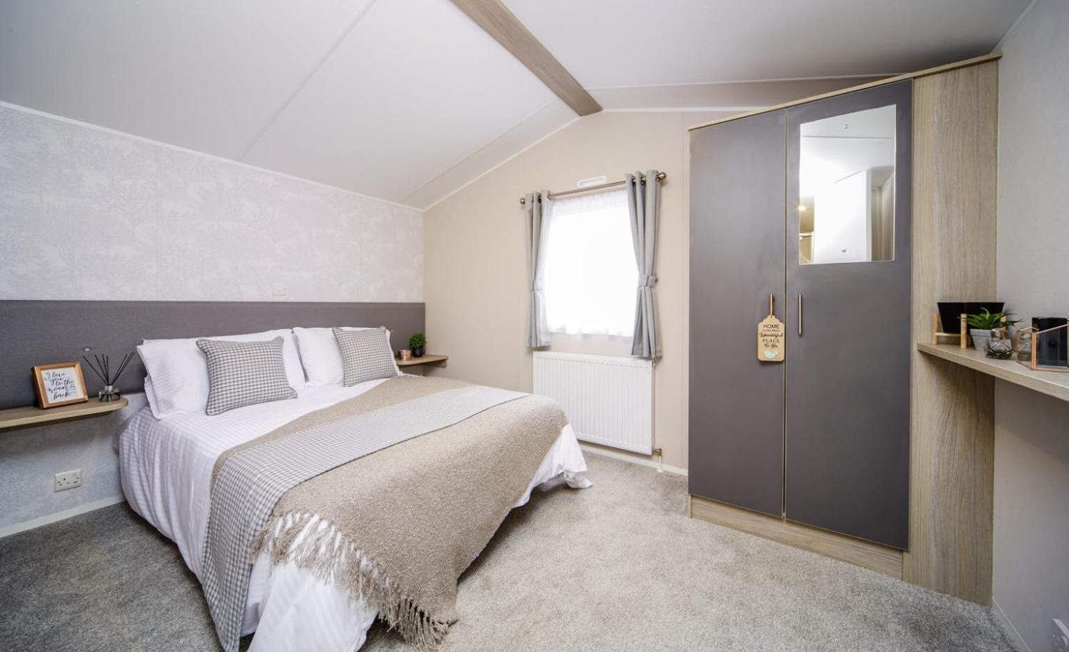 3 Bedroom Classic Caravan photo 3