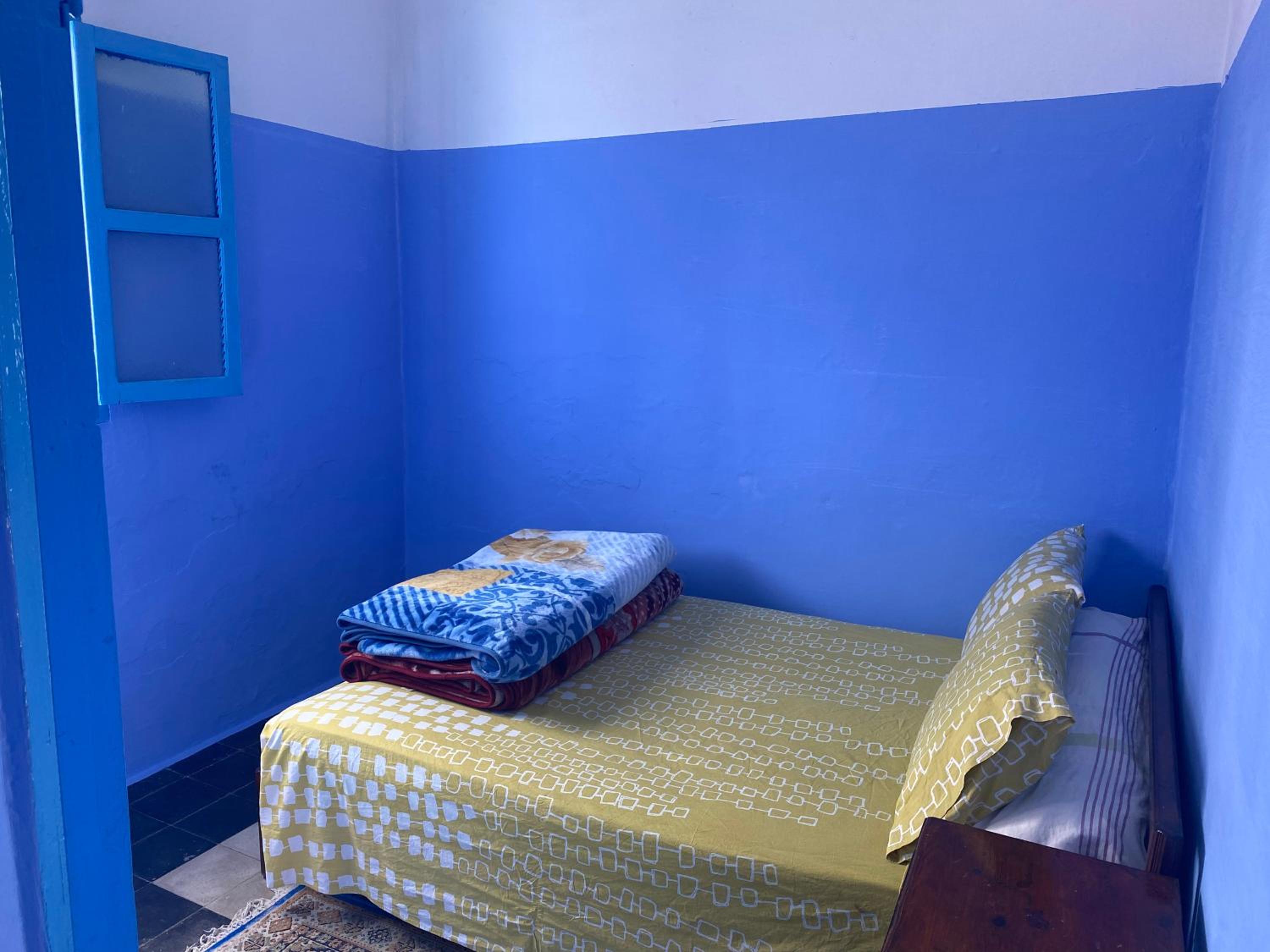 Deluxe Double Room with Shower - Photo 4