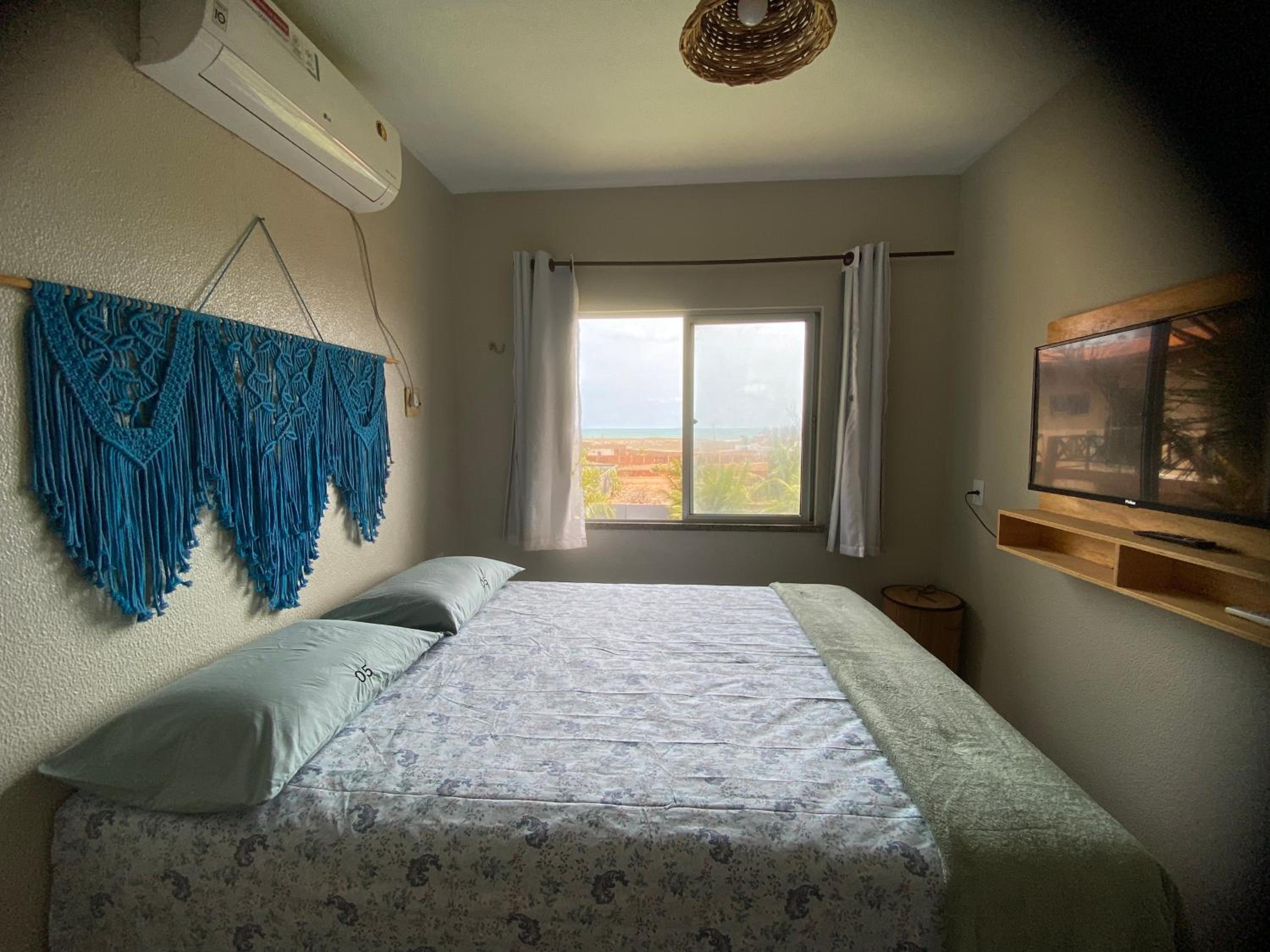 Apartment with Sea View - Photo 8