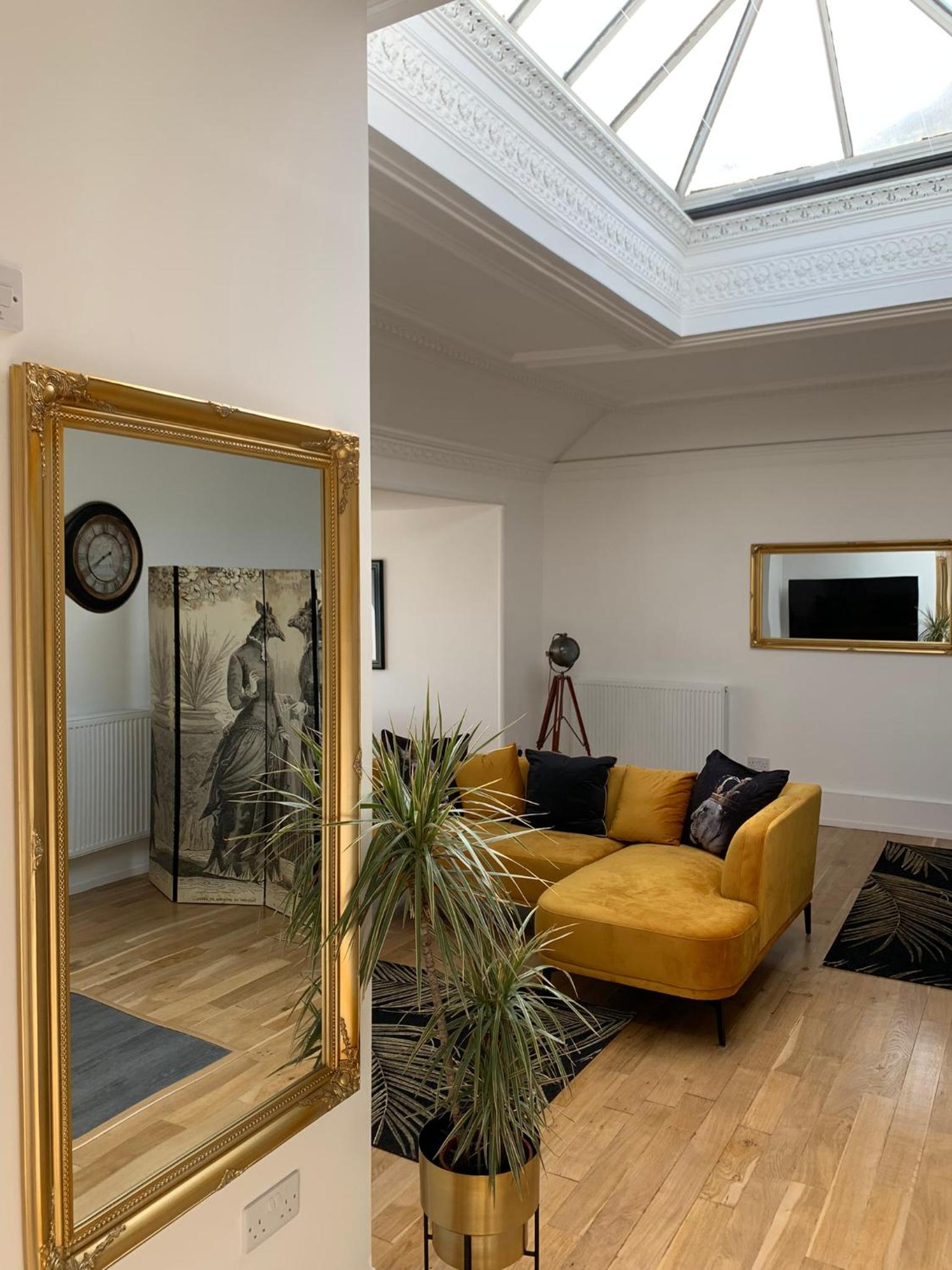 Superior King Suite - Photo 2