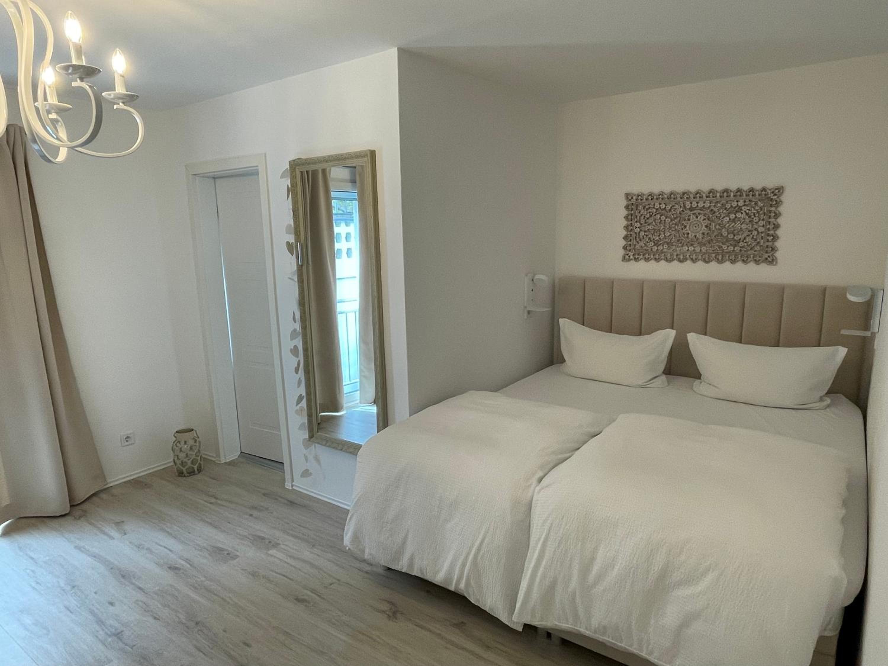 Doppelzimmer mit Hofblick