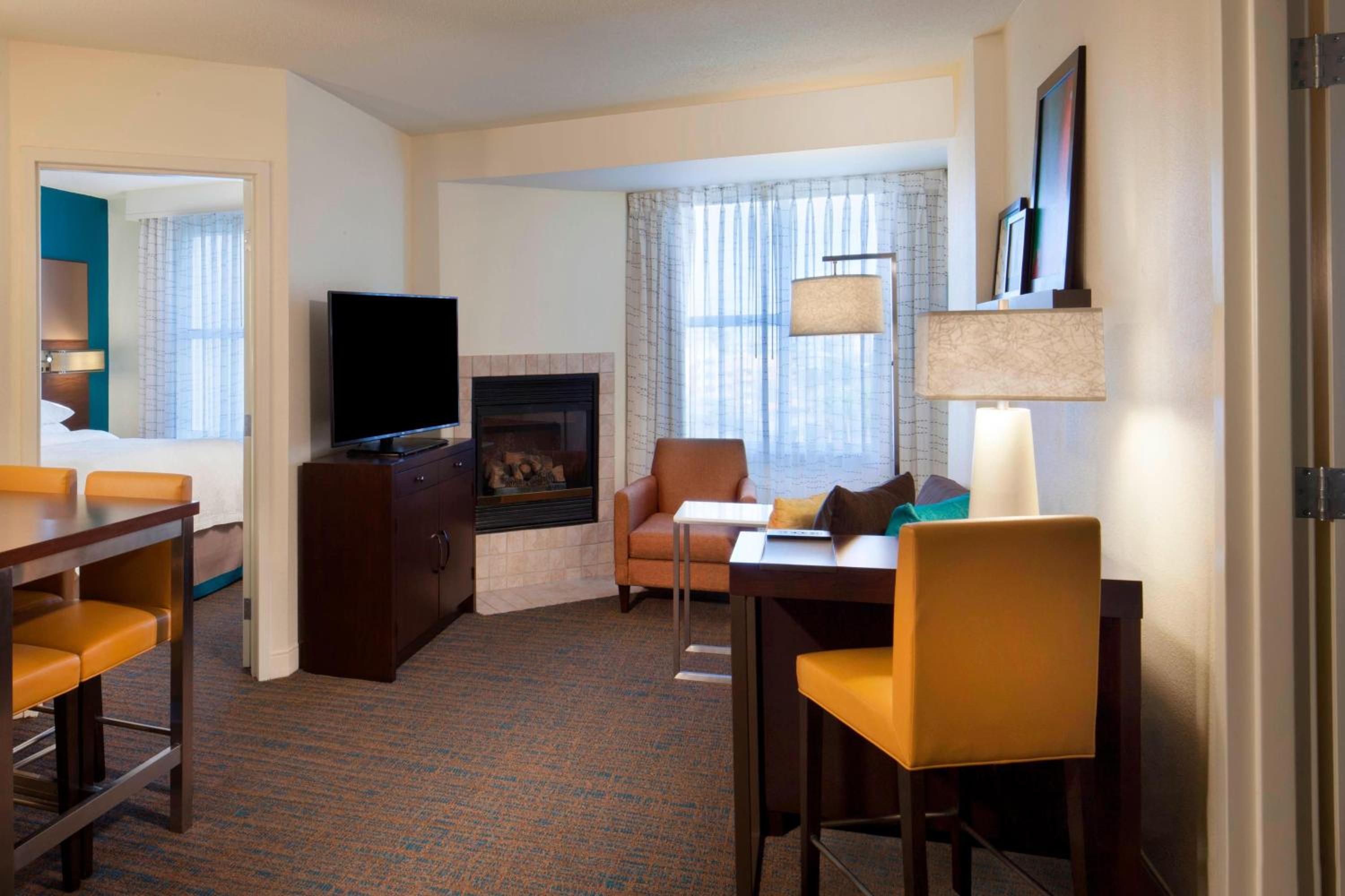 Two-Bedroom Suite with Balcony - Photo 1