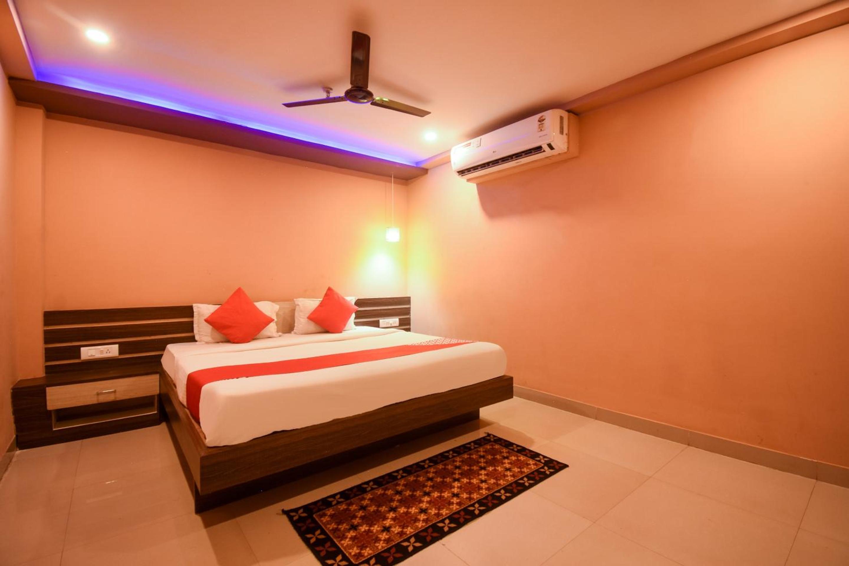 Small Double Room photo 1