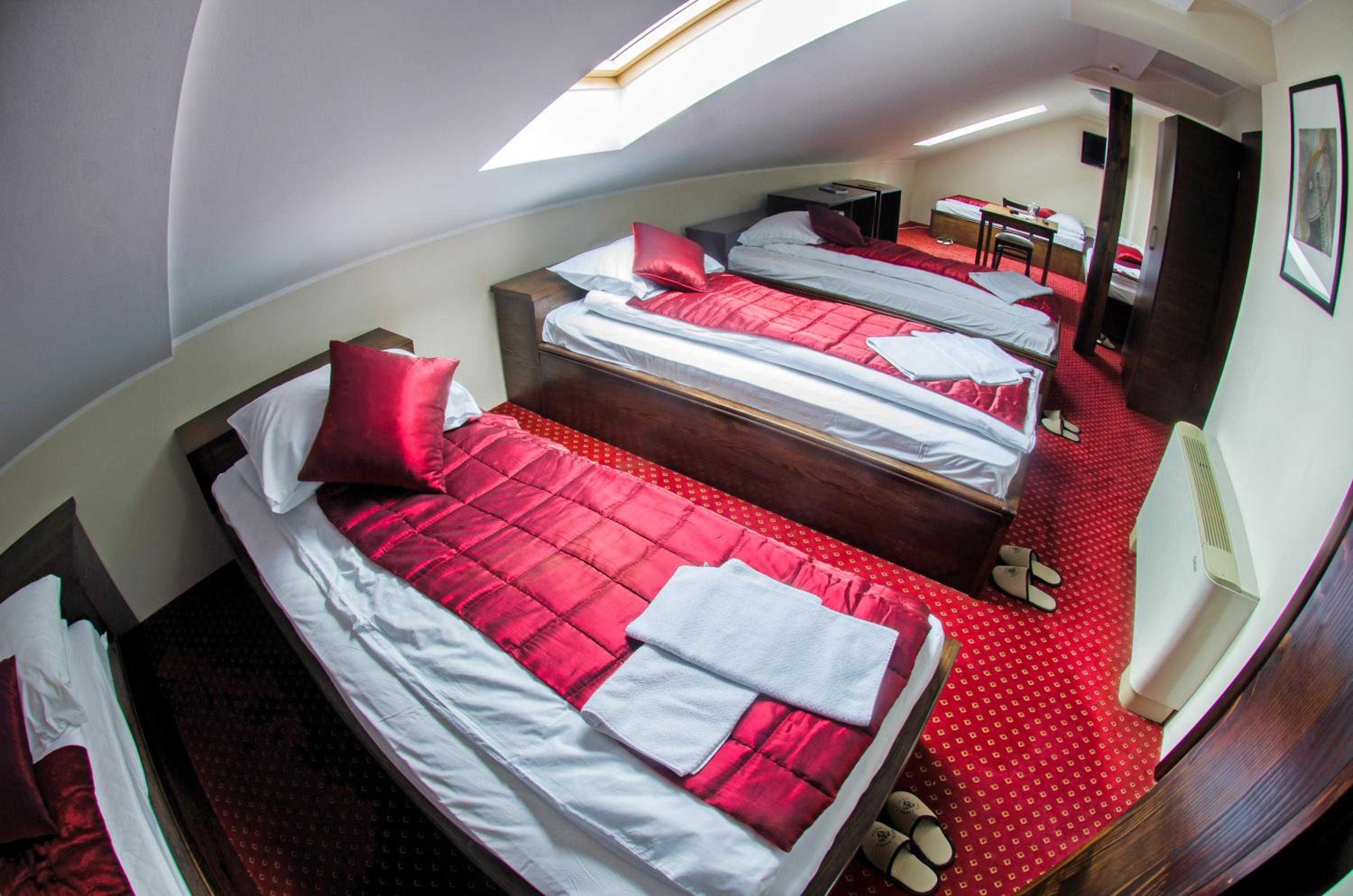 Deluxe Twin Room photo 1