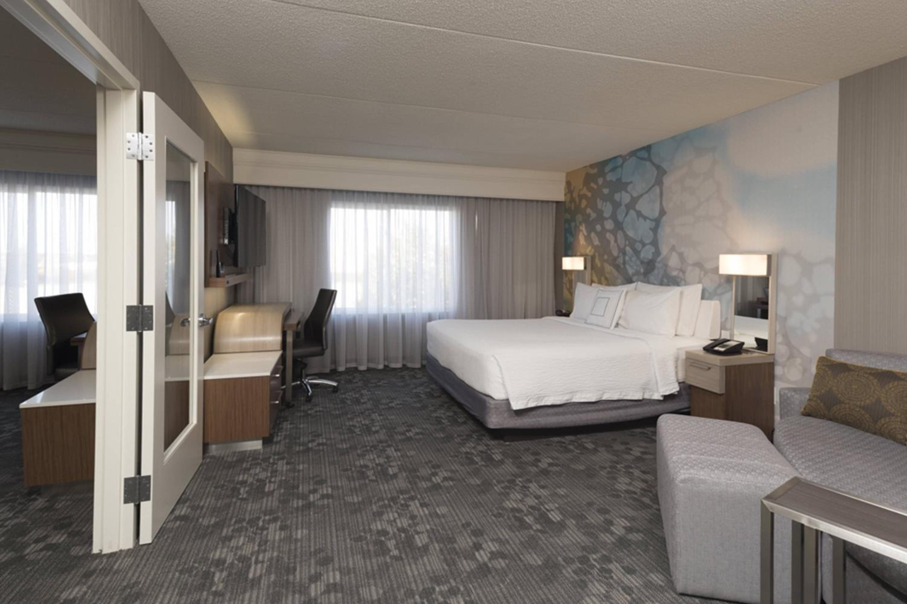 King Suite with Dining Area and Sofa Bed - Photo 1