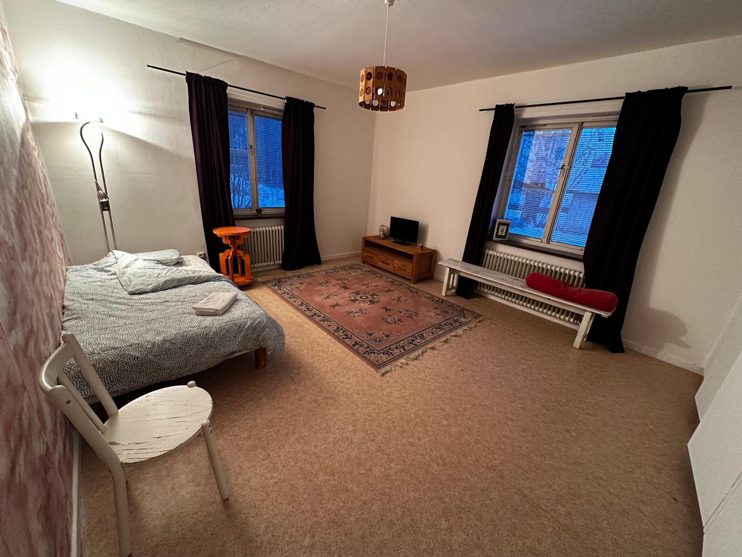 Three-Bedroom Premium Apartment with Balcony photo 2