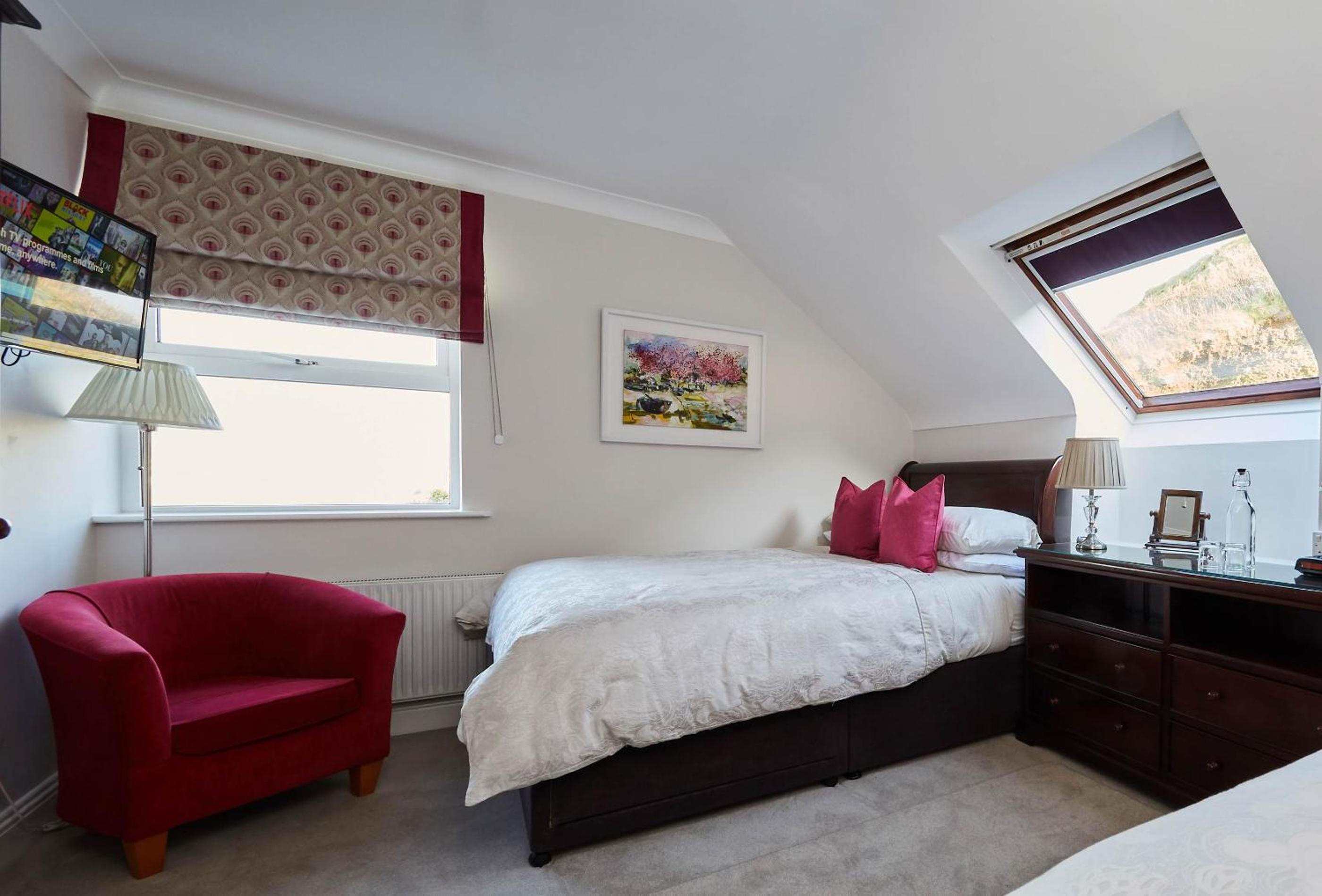 Three-Bedroom House - Photo 1