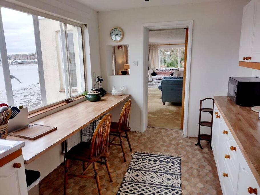 Two-Bedroom Apartment photo 3