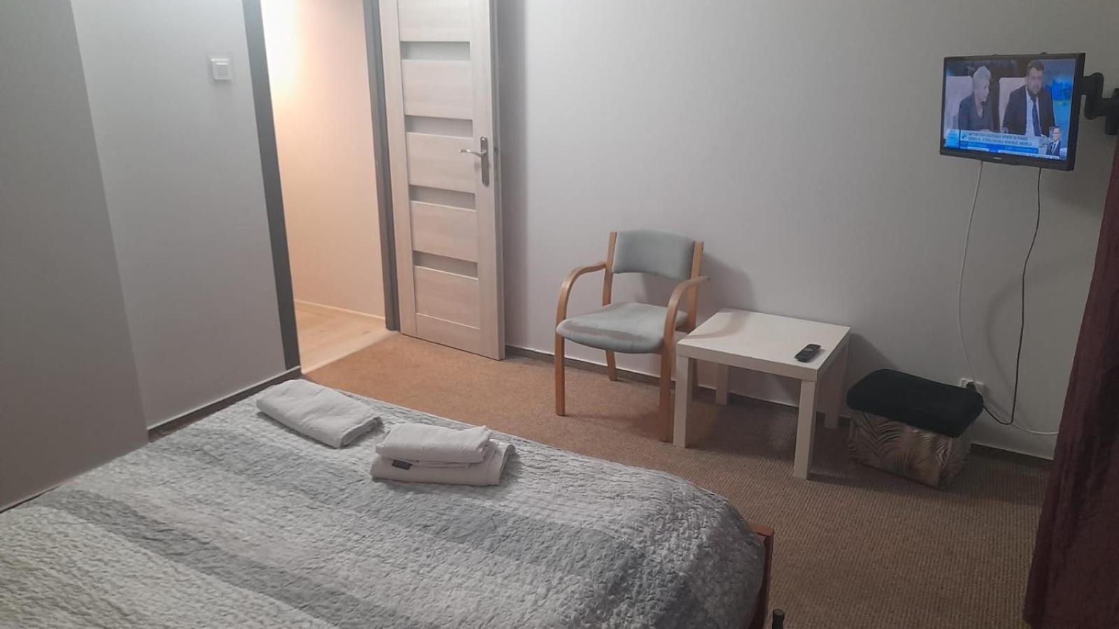 Double Room with Private Bathroom photo 1