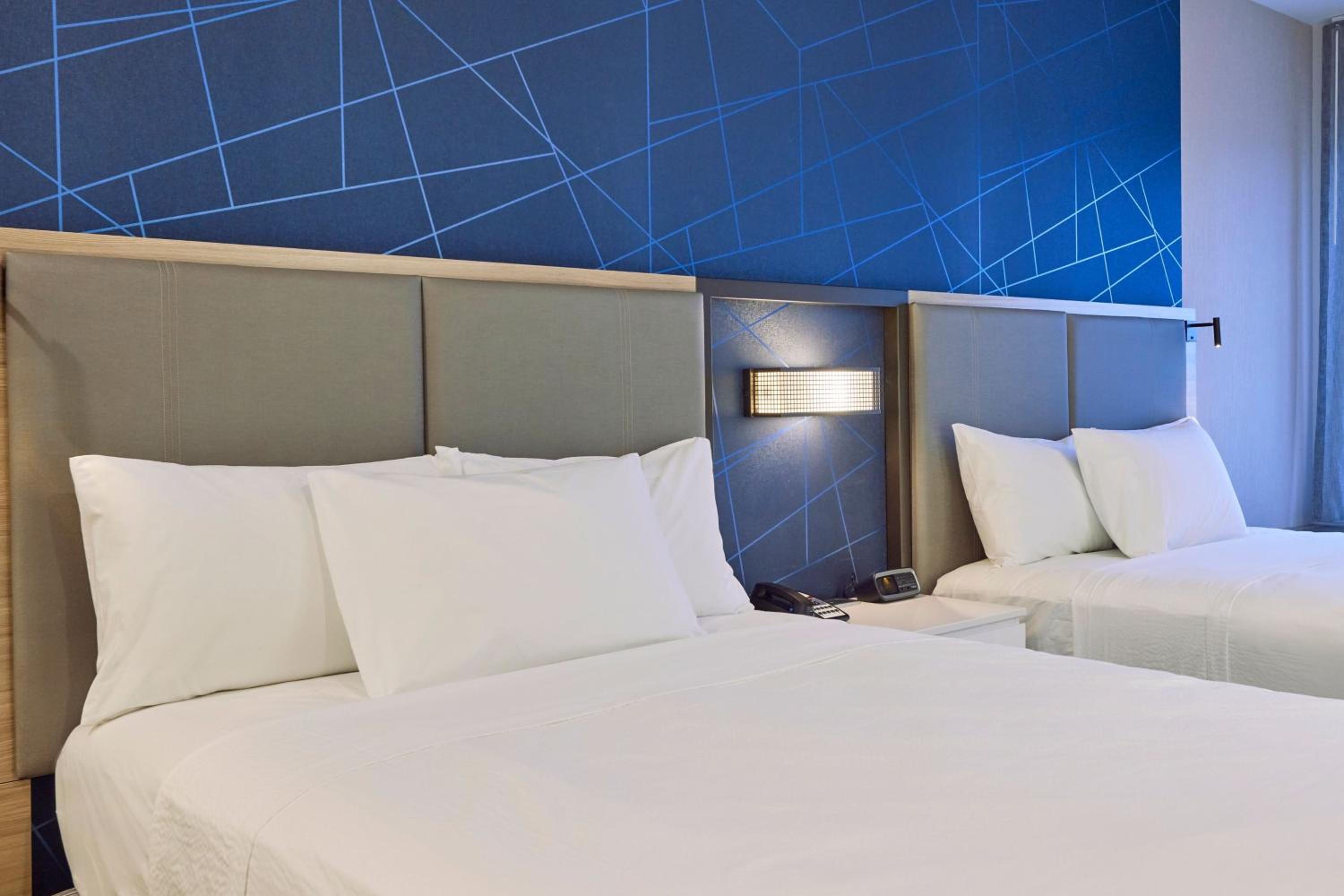 Suite with Two Queen Beds and Sofa Bed - Hearing Accessible - Photo 4