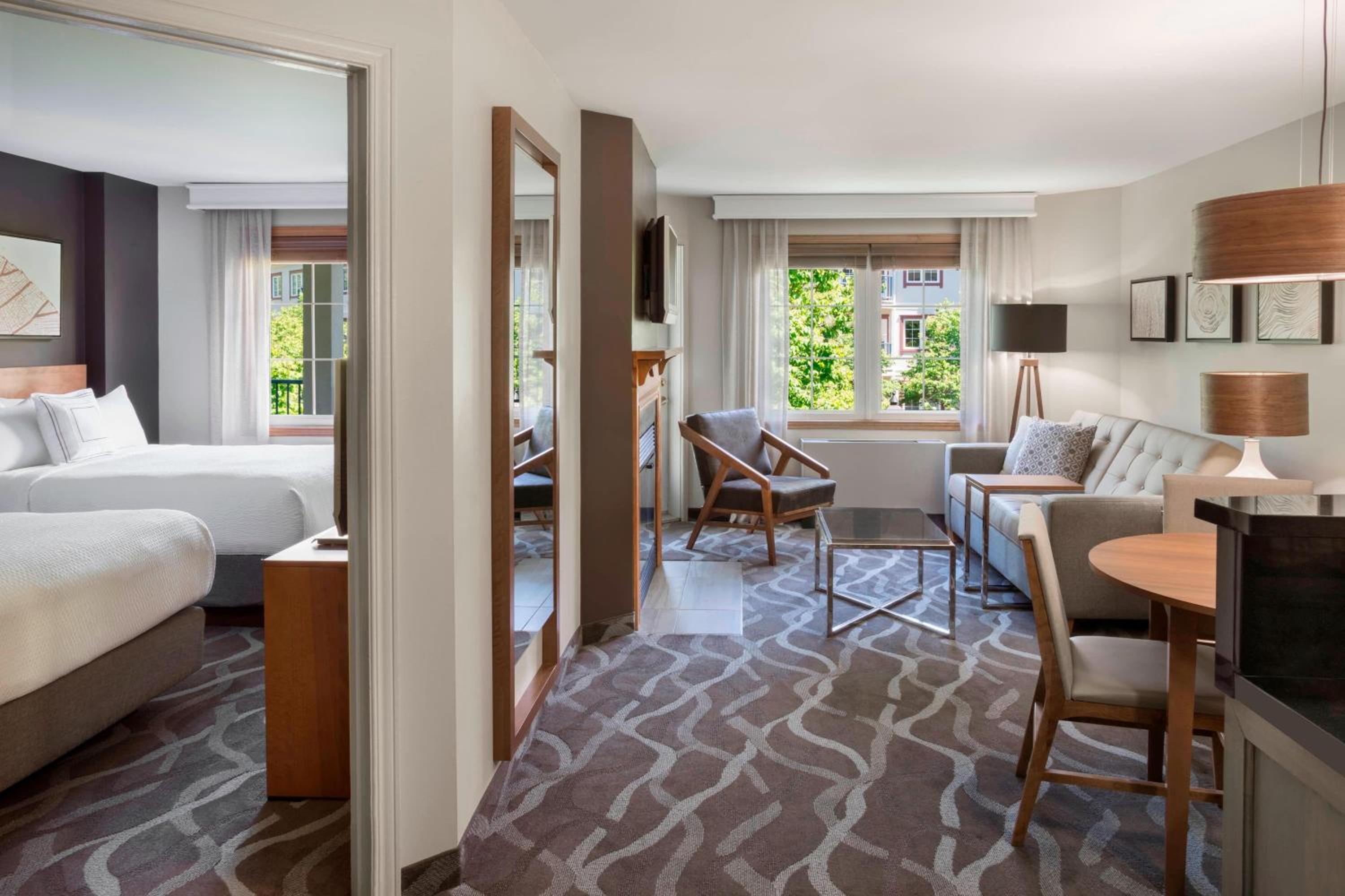 1 Bedroom Suite, 2 Double, Sofa bed, Fireplace - Photo 1