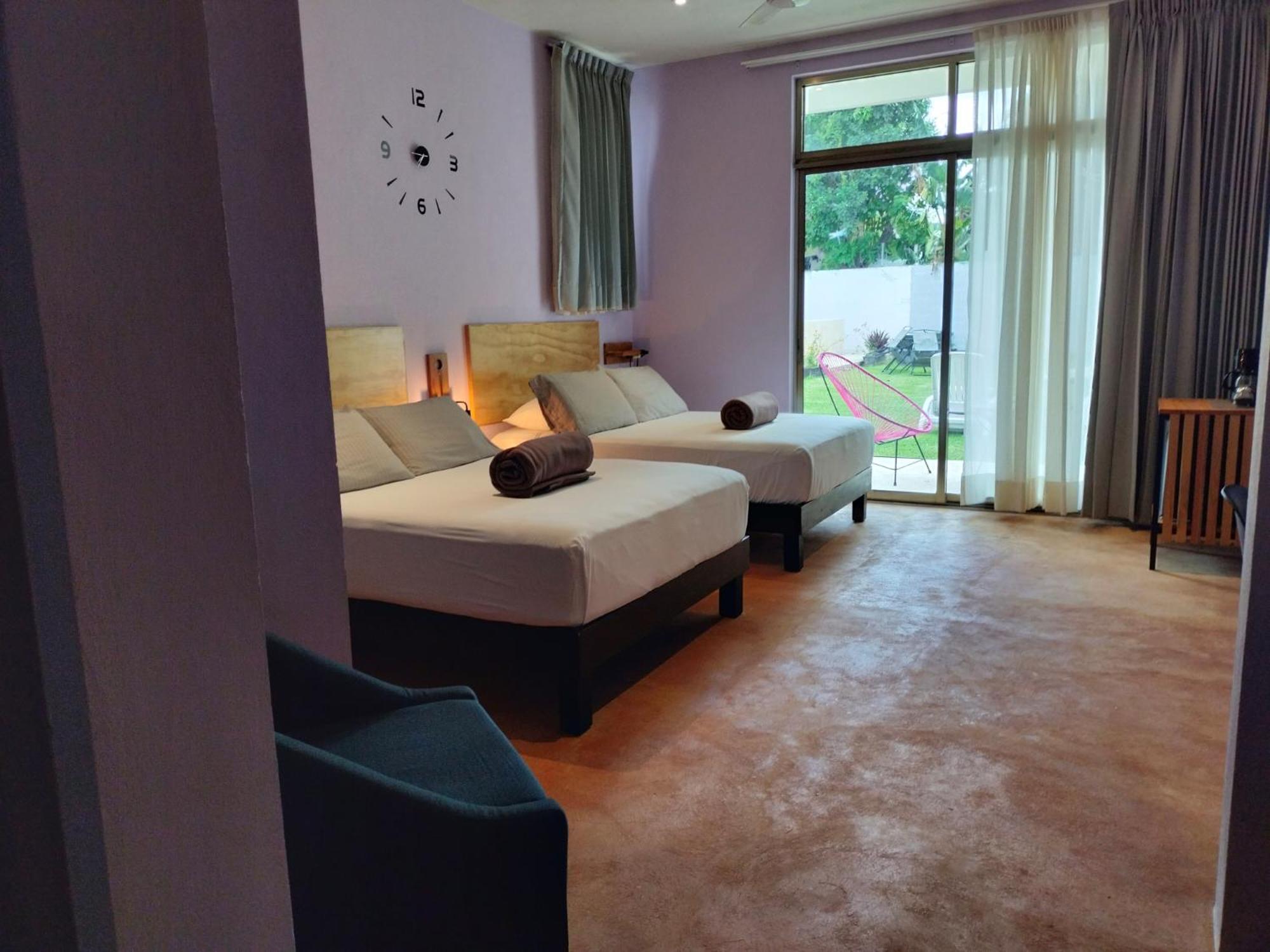 Double Room with Two Double Beds - Photo 6