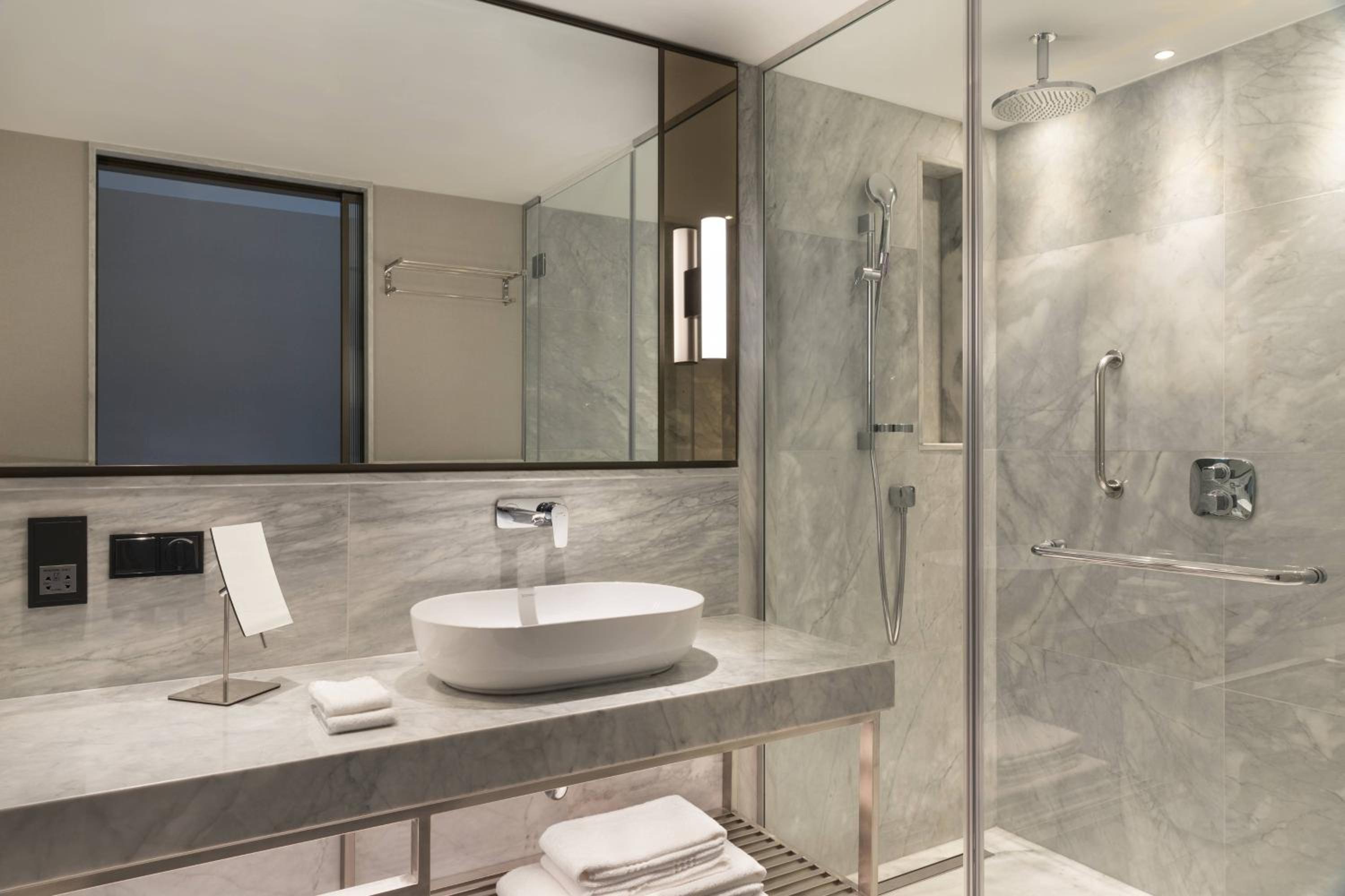 King Room with City View