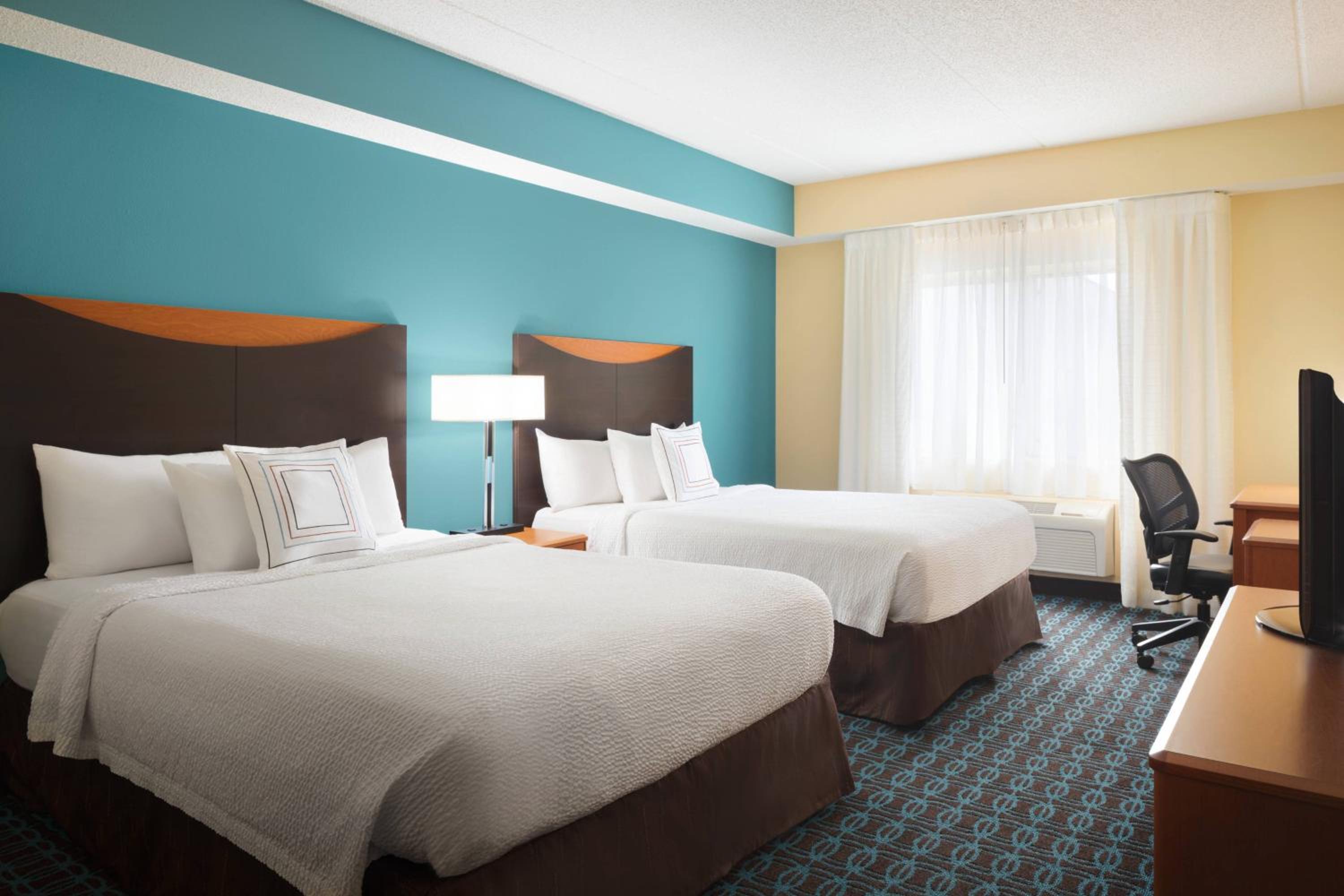 Double Queen Room - Photo 3