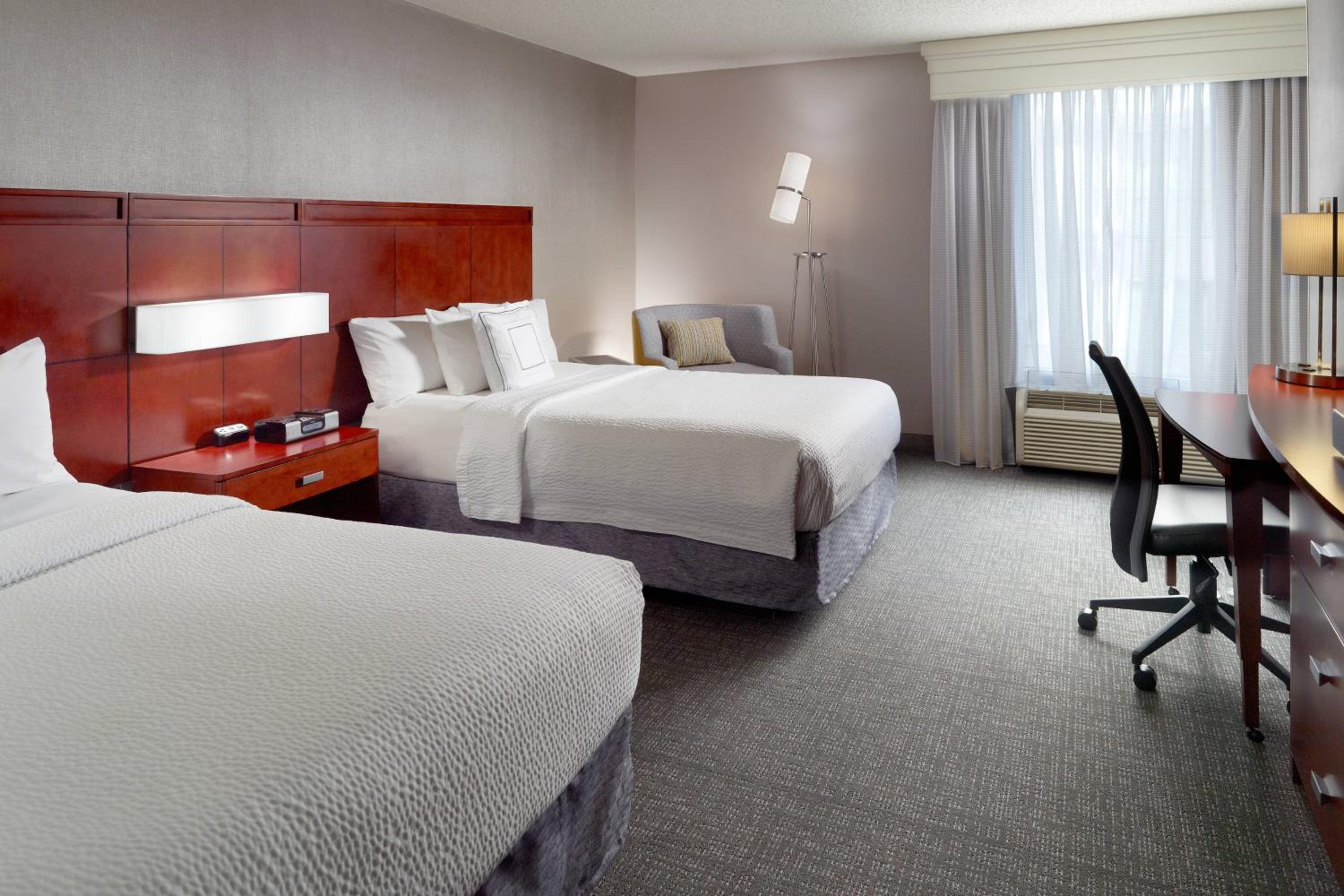 Deluxe Queen Room with Two Queen Beds