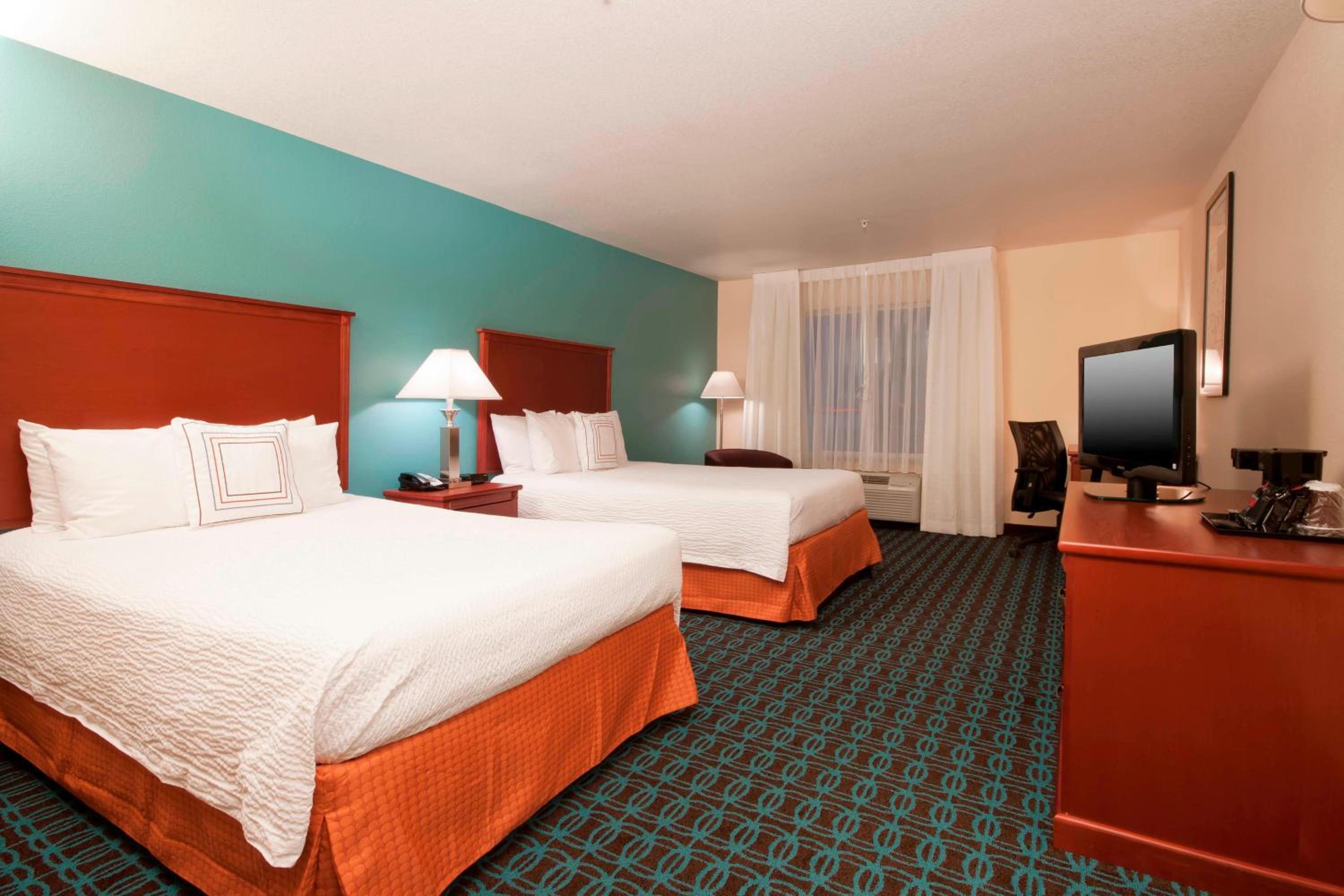 Double Room with Two Double Beds - Photo 1