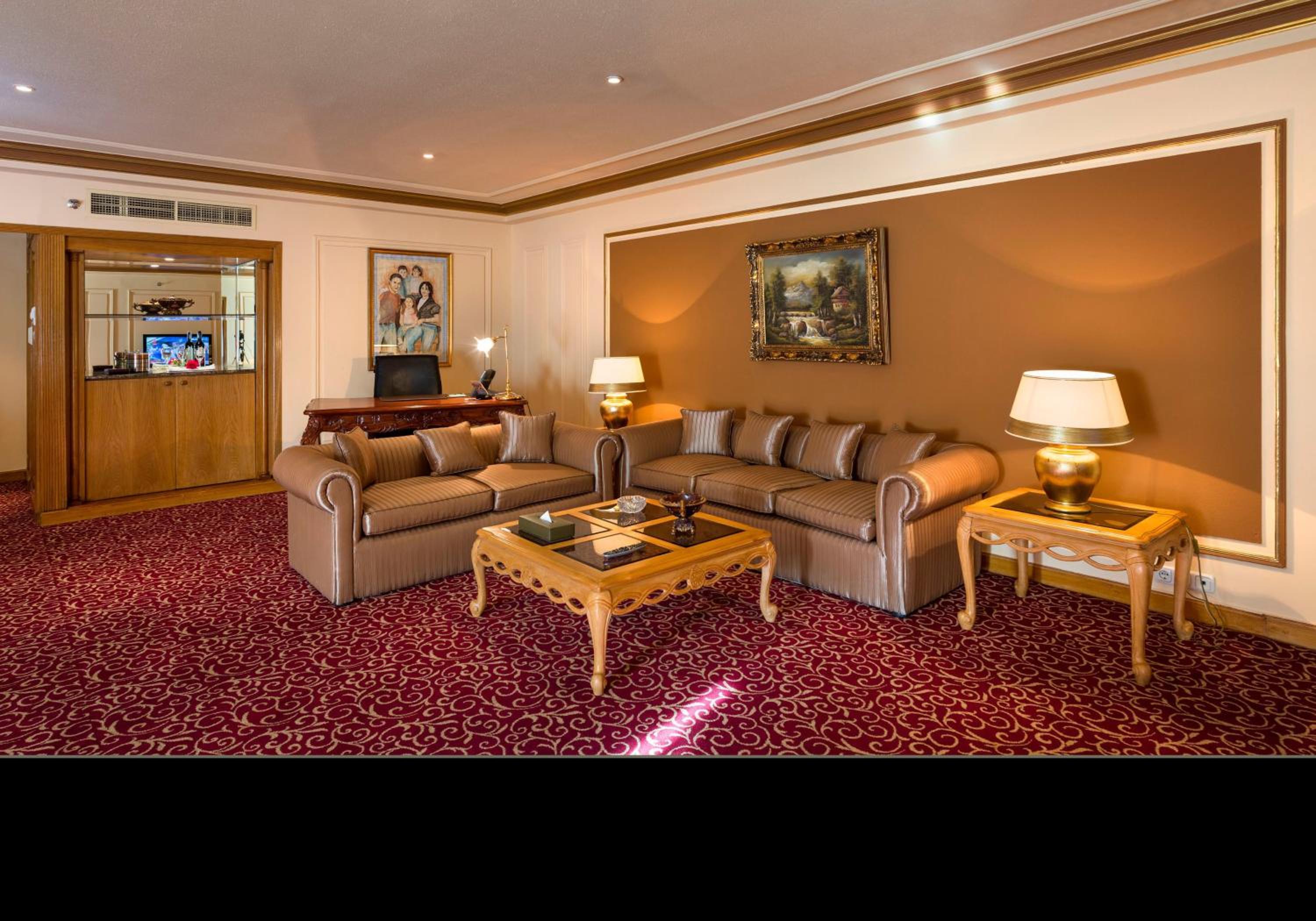 Royal Suite