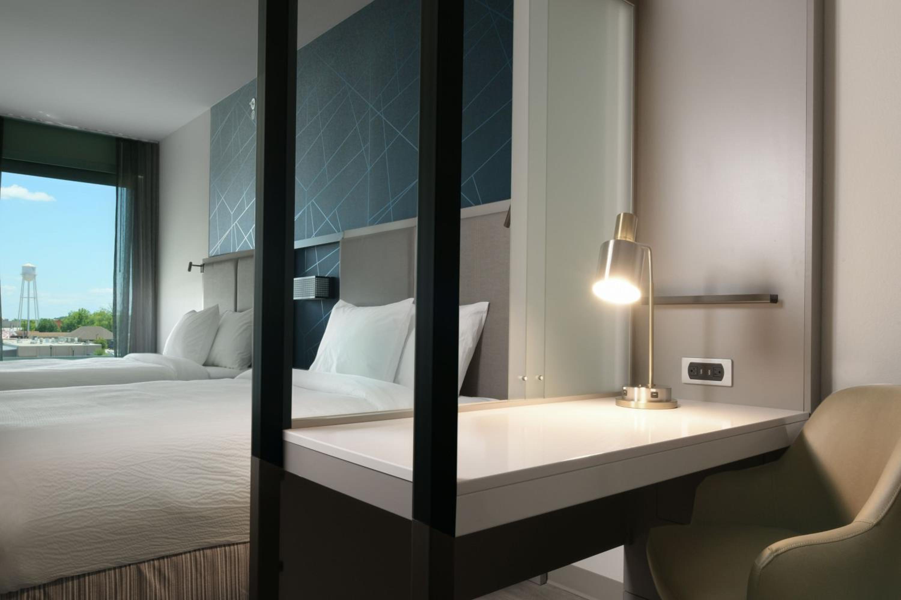 King Suite with Sofa Bed  - Photo 2
