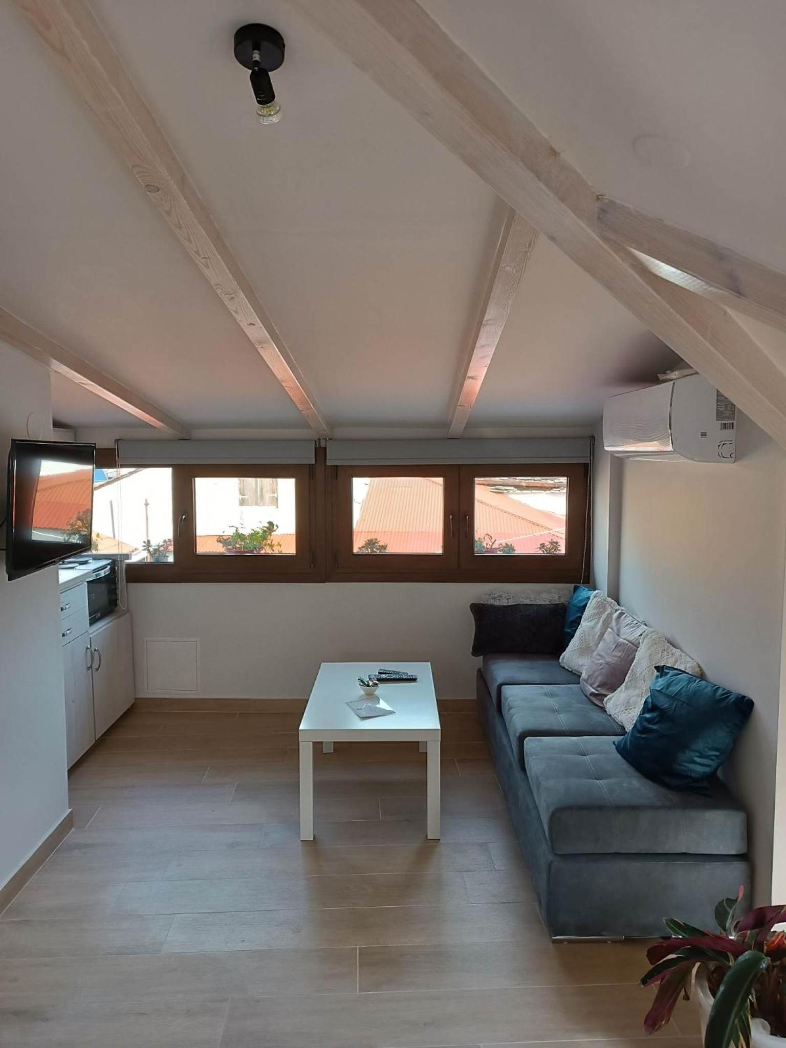 Standard Triple Room photo 2