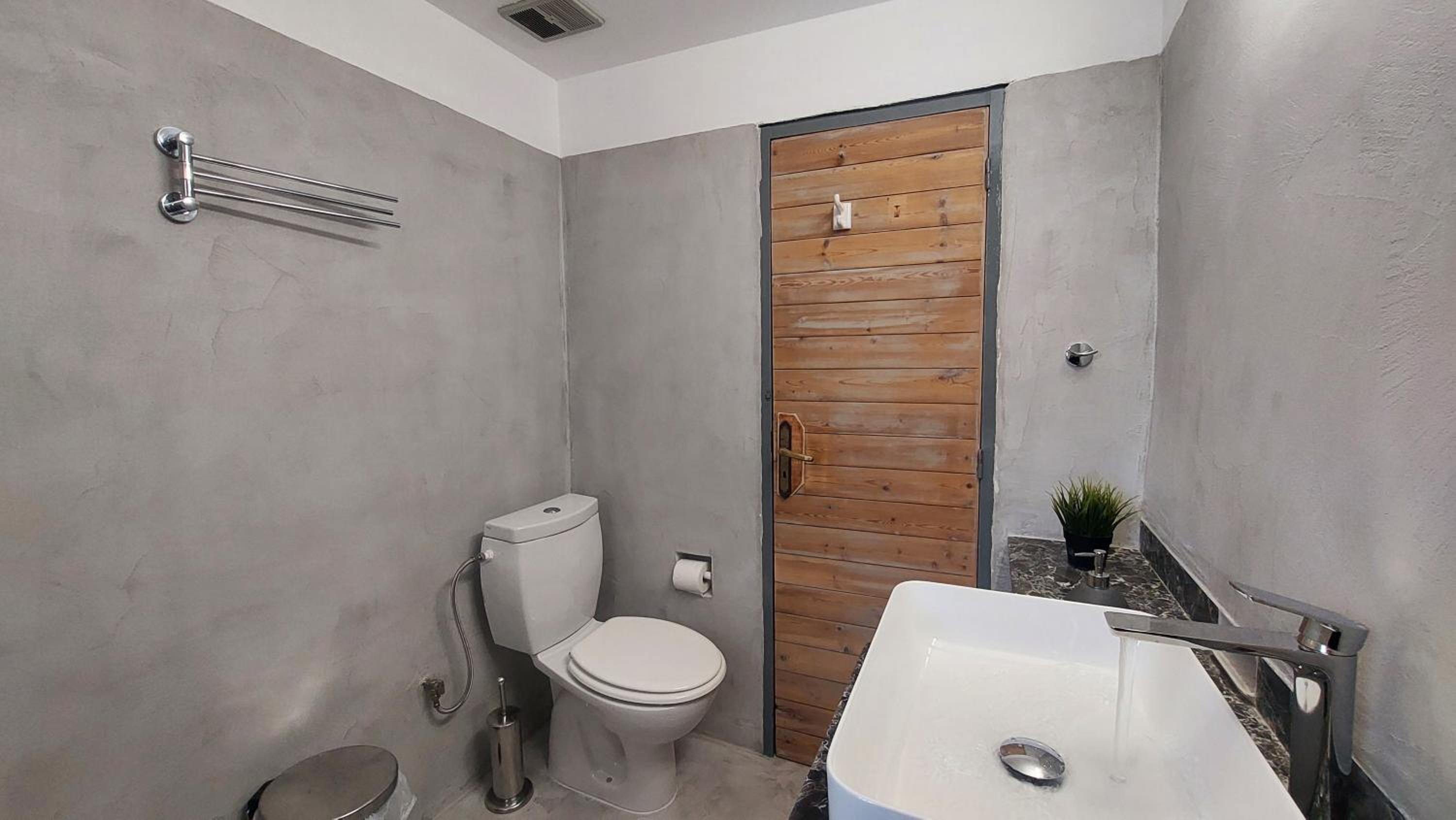 Three-Bedroom Townhouse - Photo 49