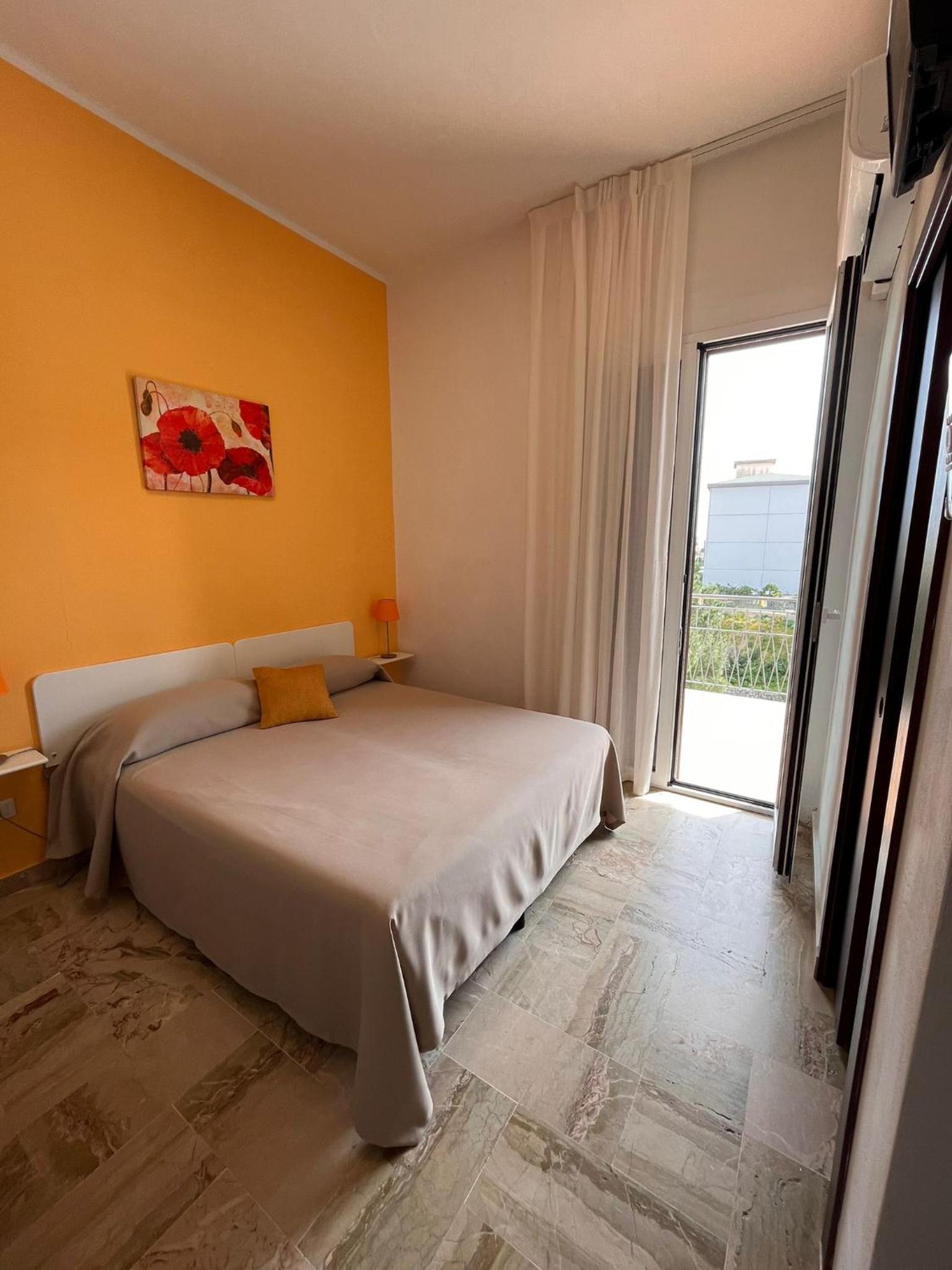 Standard Double or Twin Room with Sea View