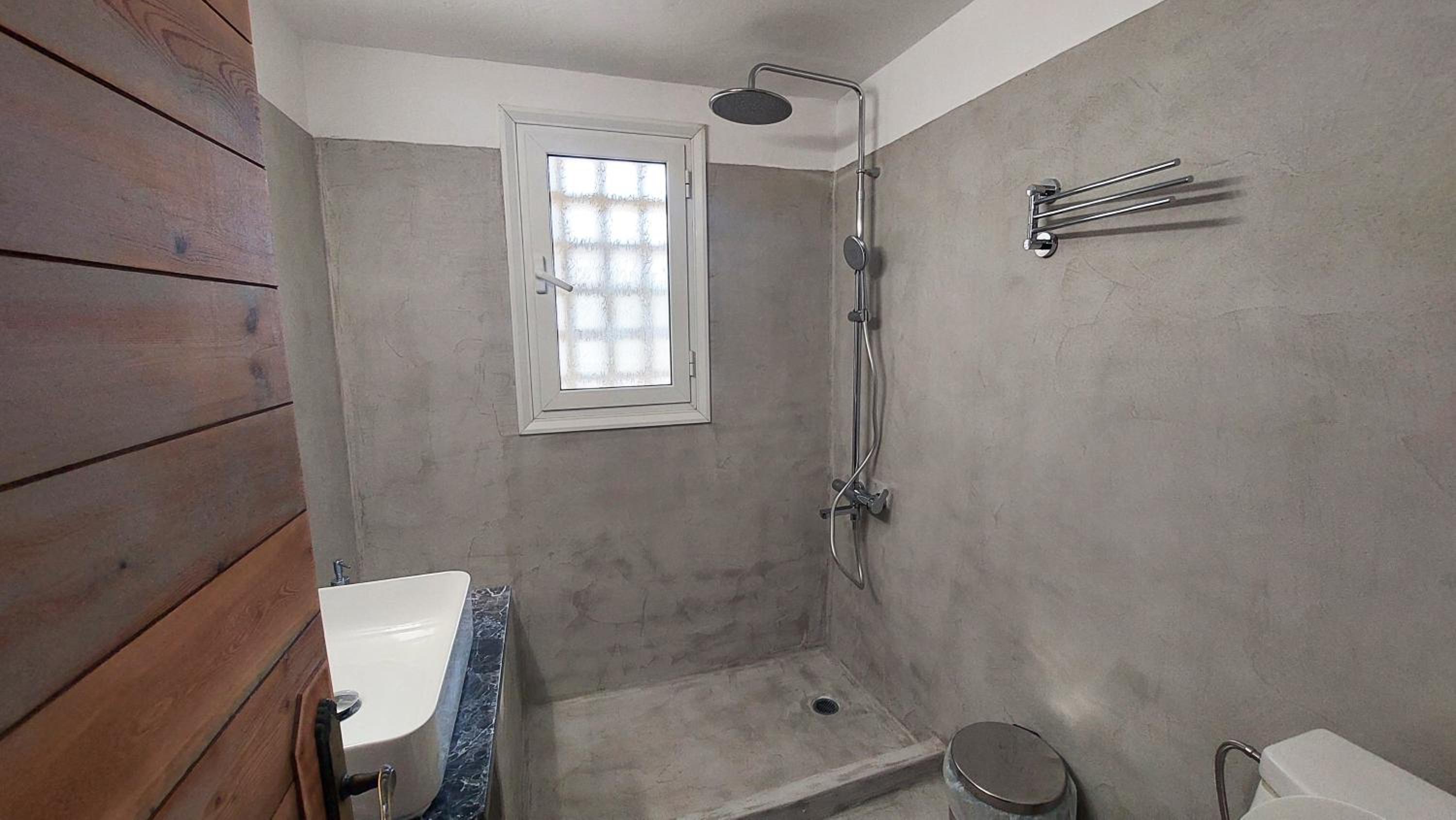 Three-Bedroom Townhouse - Photo 35