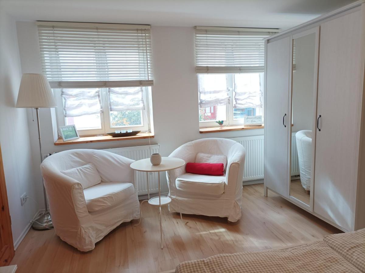 Studio Apartment photo 3